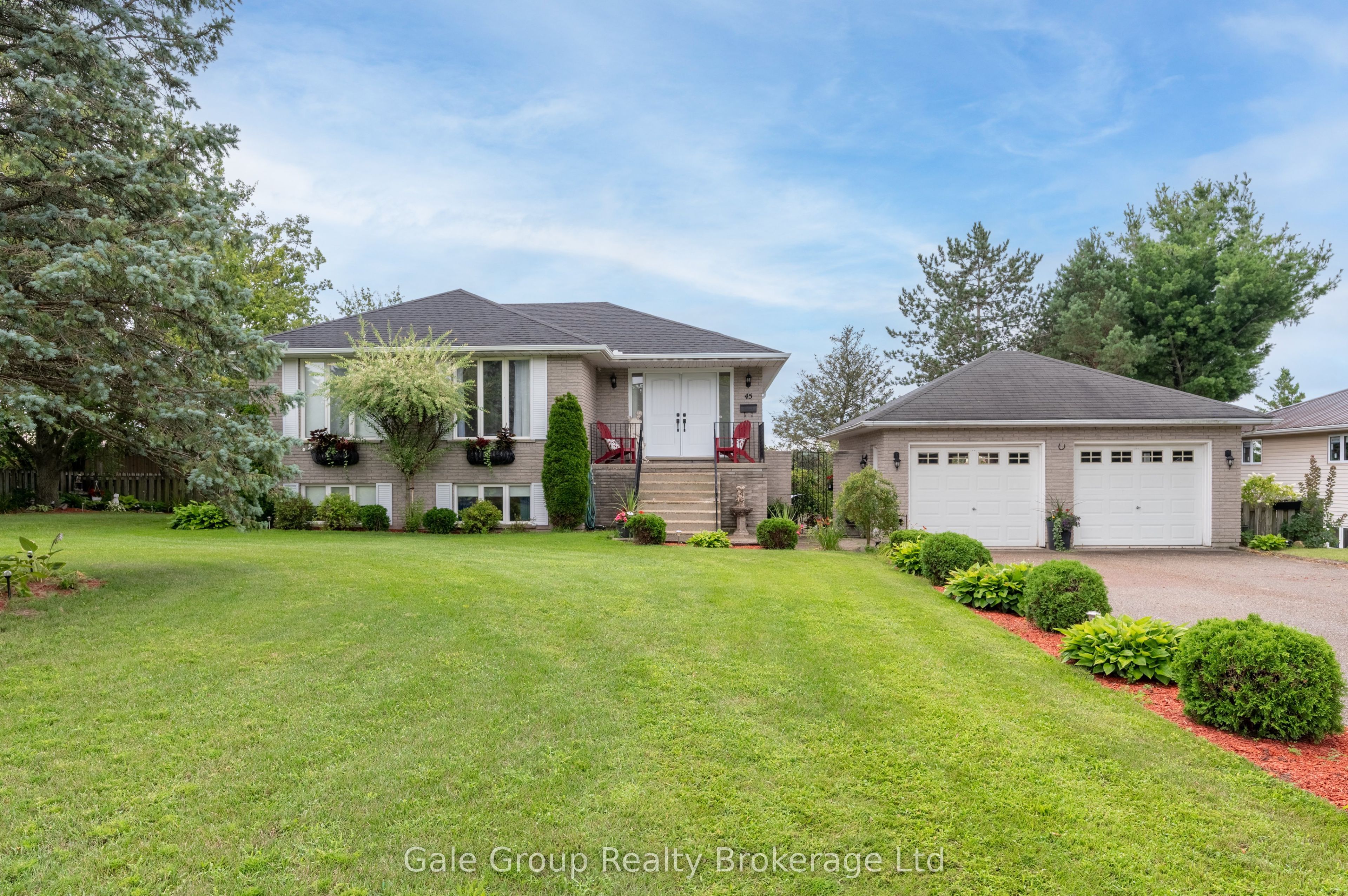 9090 Plank Road Property Photo 1