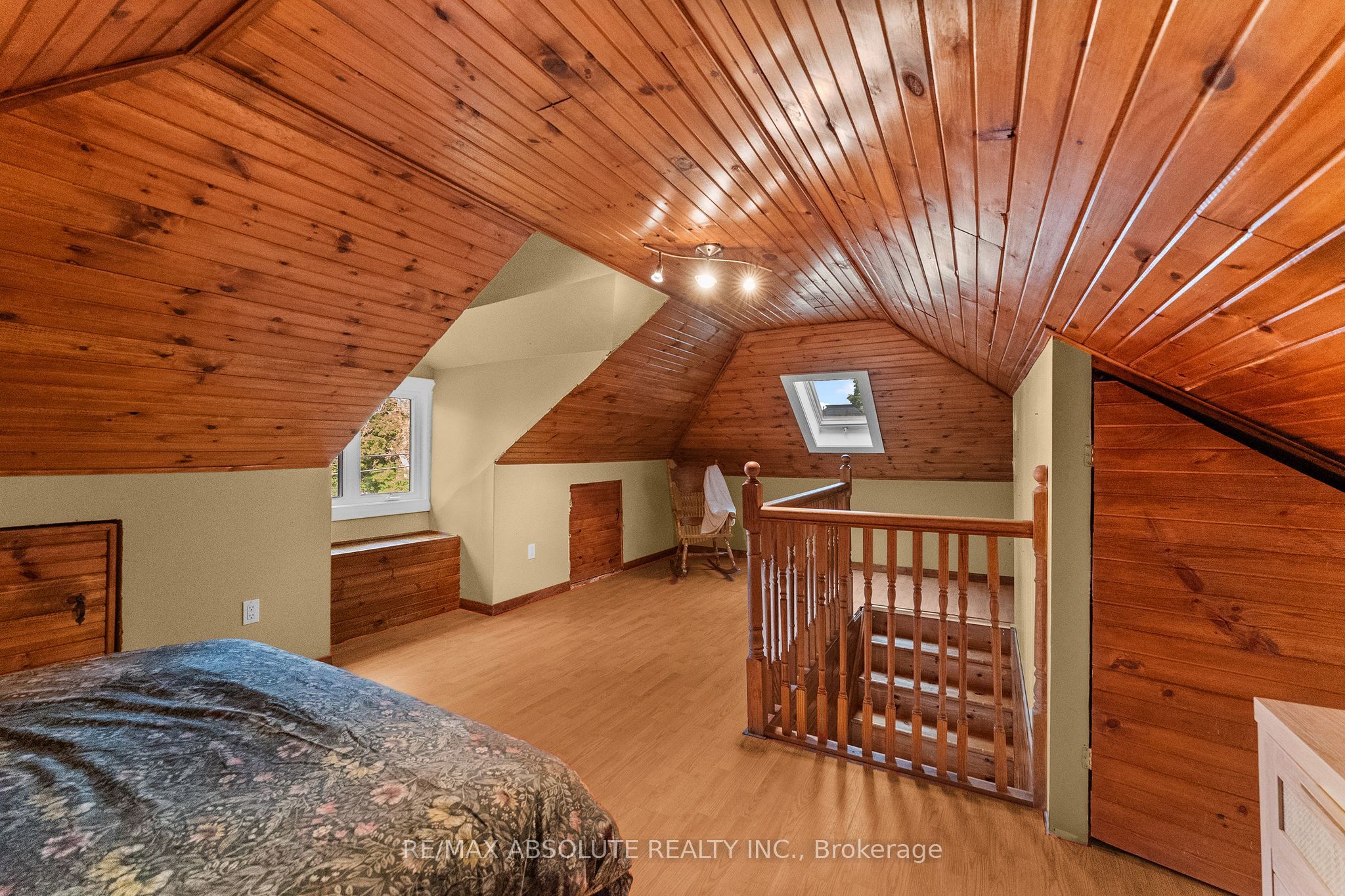 853 B River Road Property Photo 23