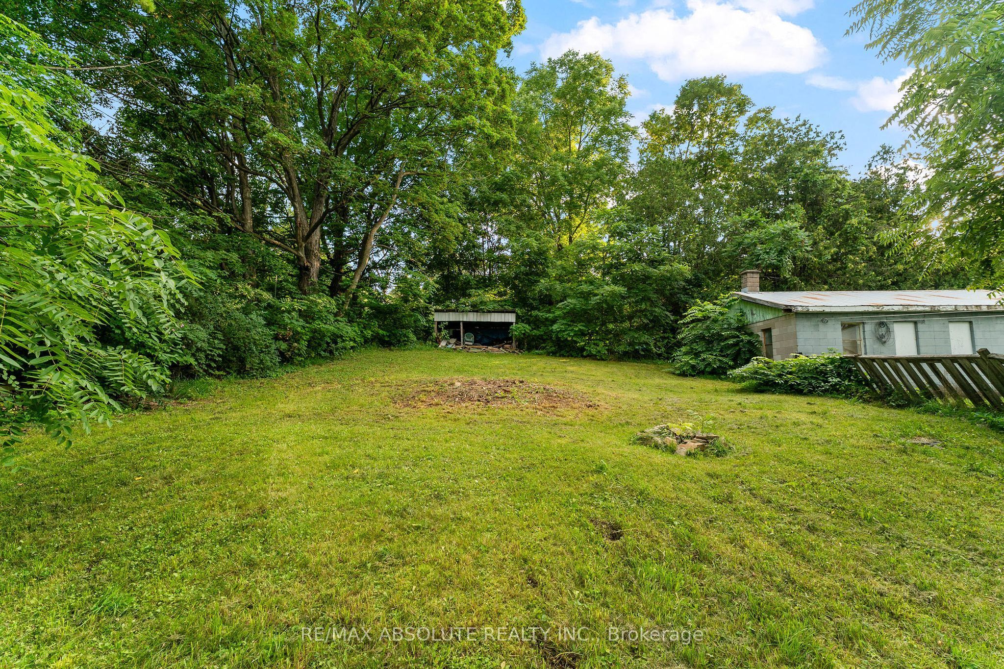 853 B River Road Property Photo 31