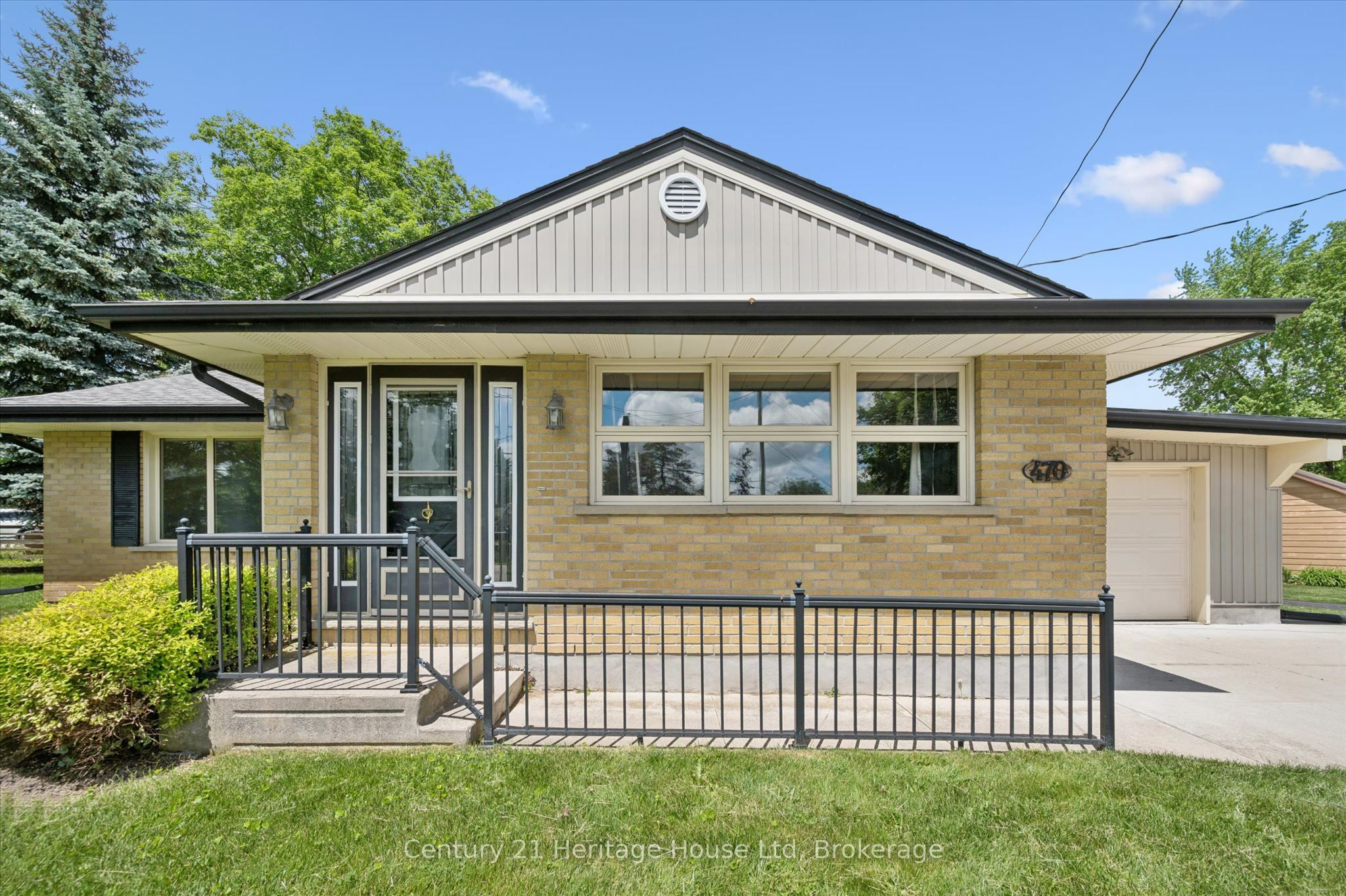 470 Cameron Street Property Photo 4