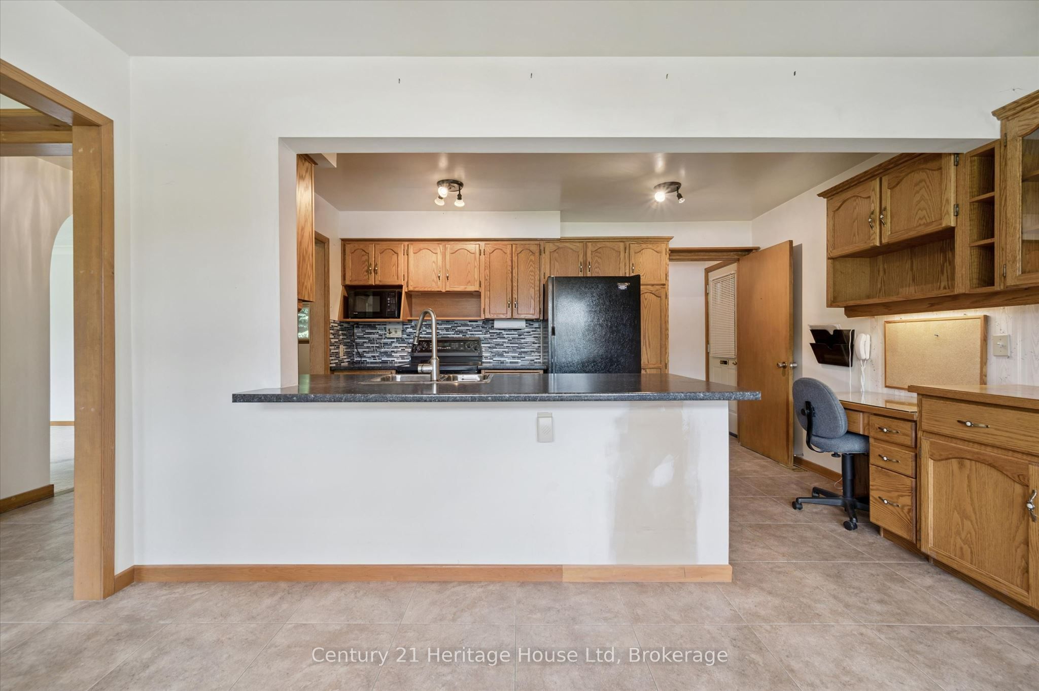 470 Cameron Street Property Photo 8