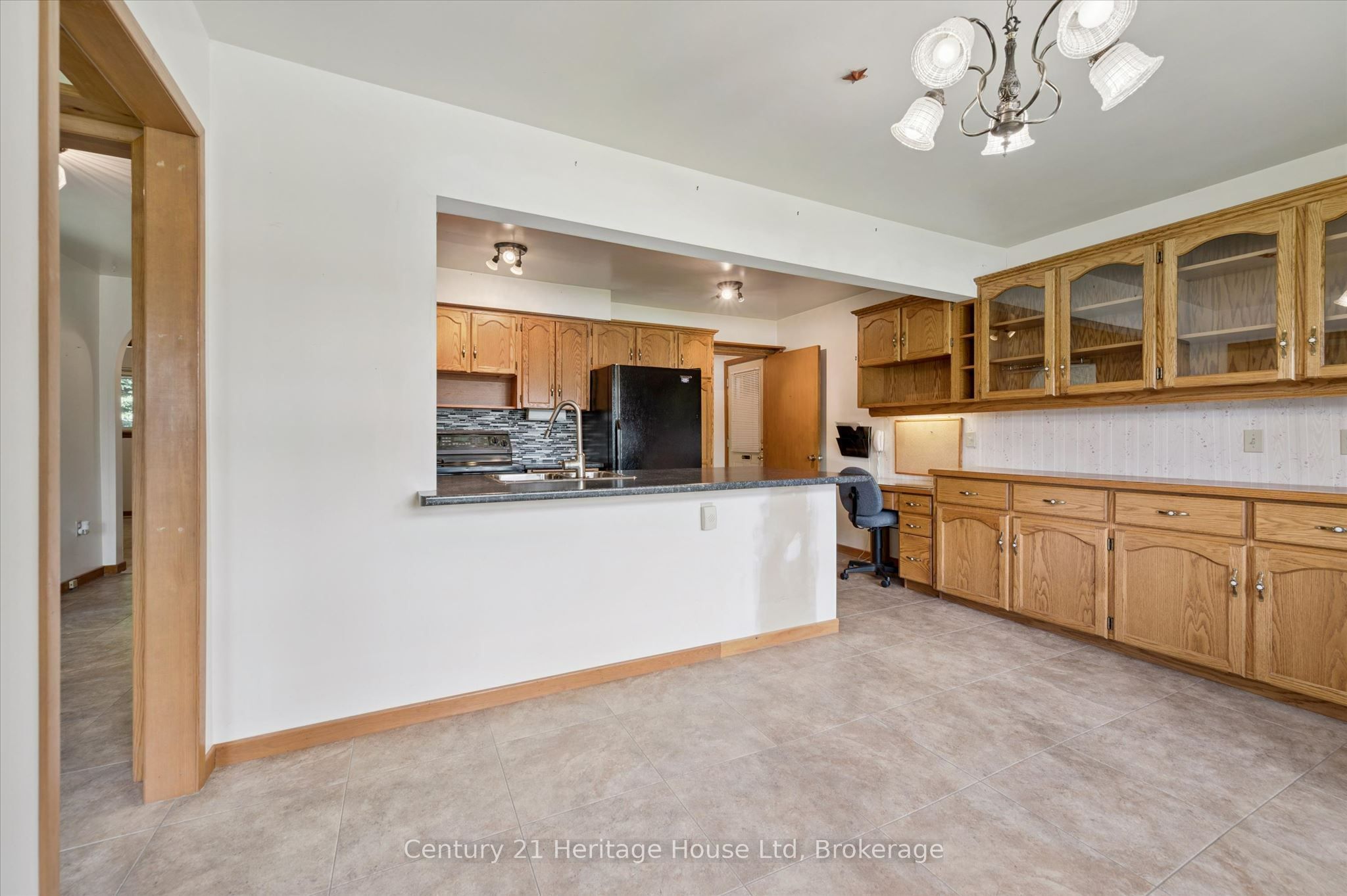 470 Cameron Street Property Photo 9