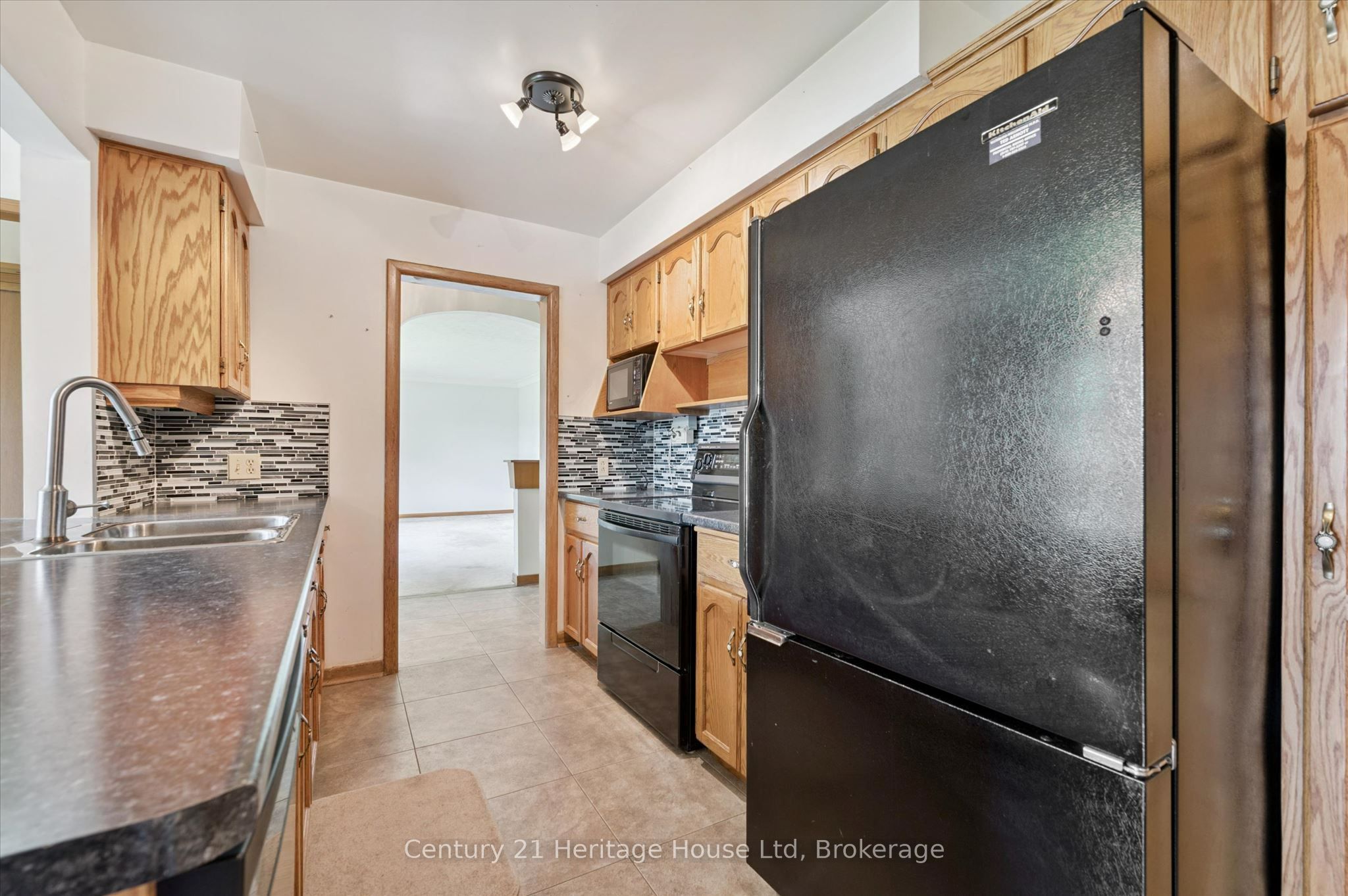 470 Cameron Street Property Photo 13