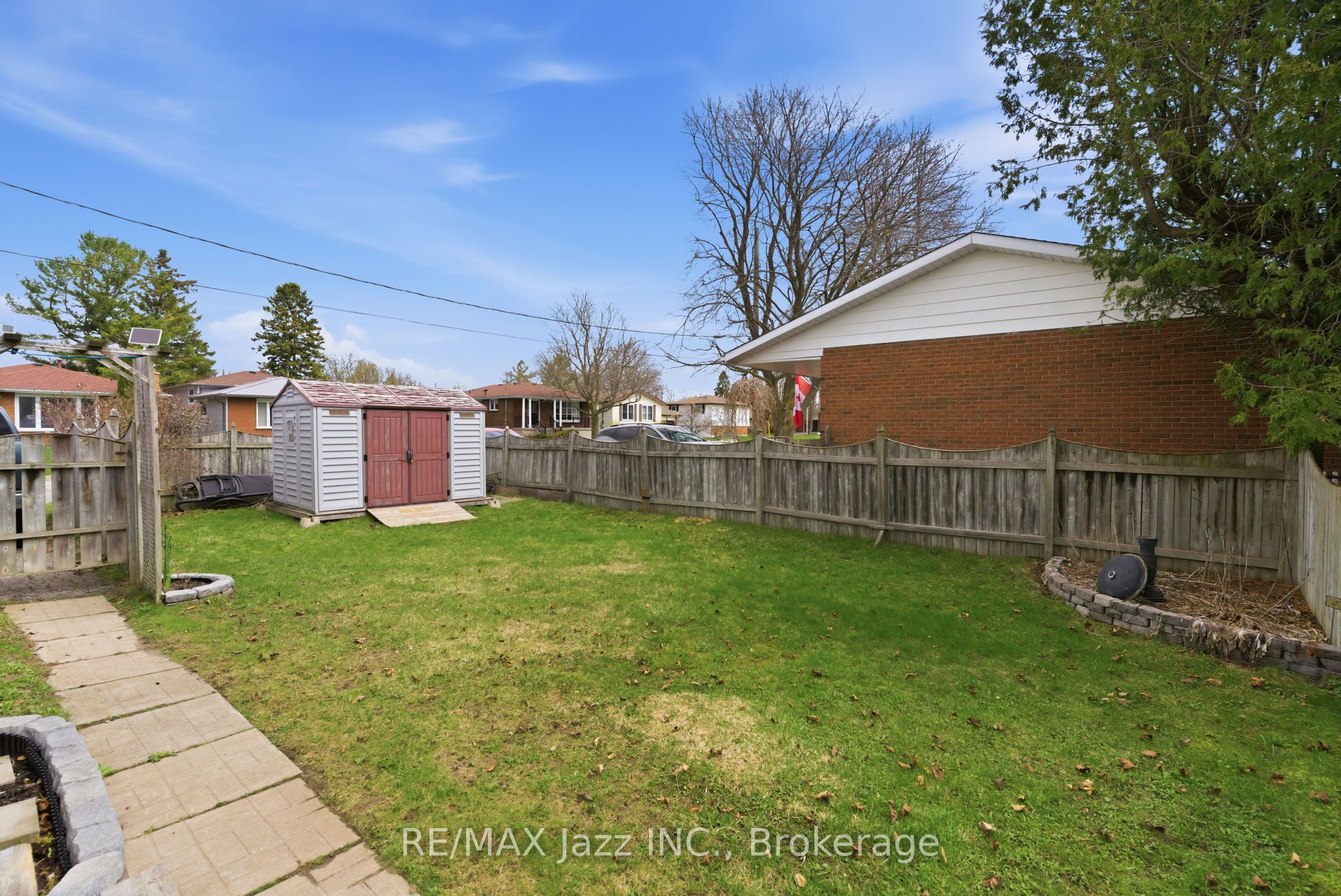 621 Willow Crescent Property Photo 24