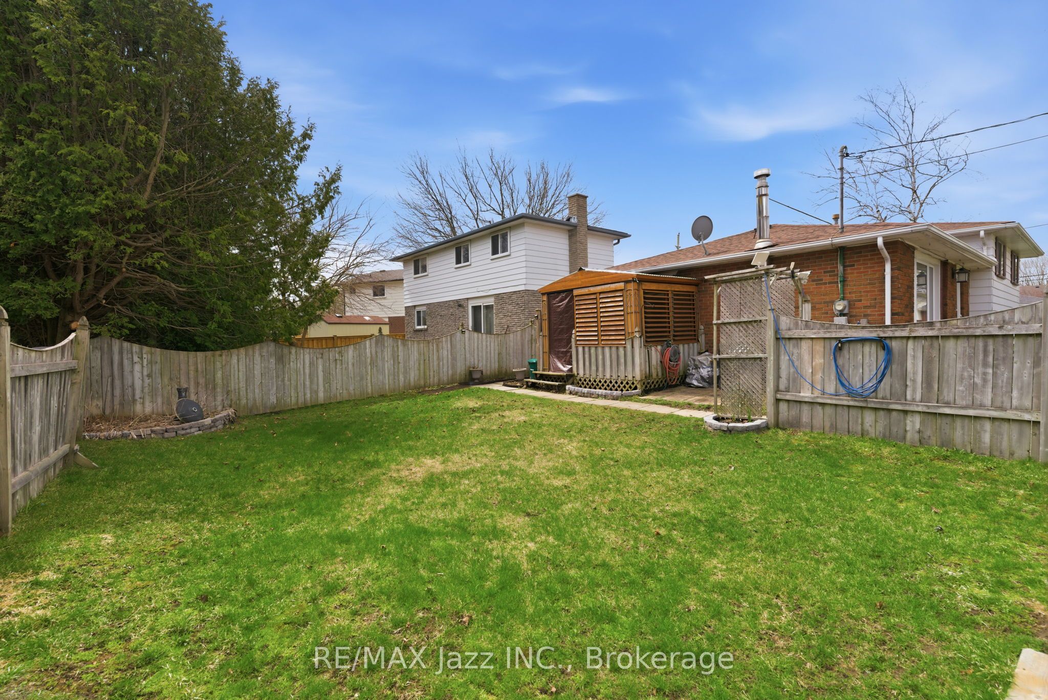 621 Willow Crescent Property Photo 26