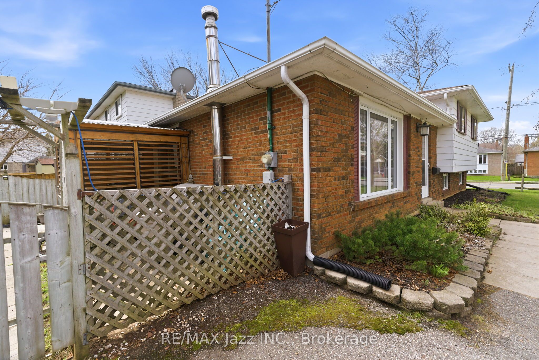621 Willow Crescent Property Photo 30