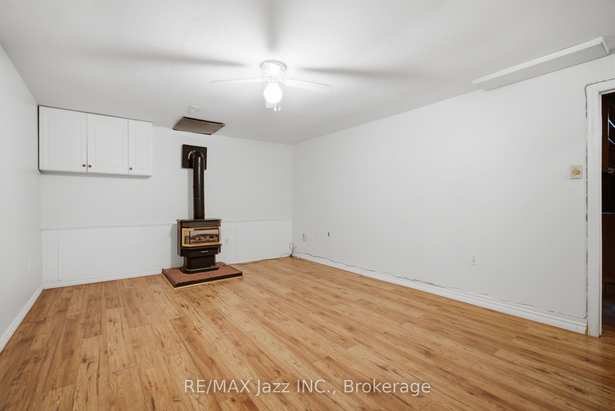 621 Willow Crescent Property Photo 49