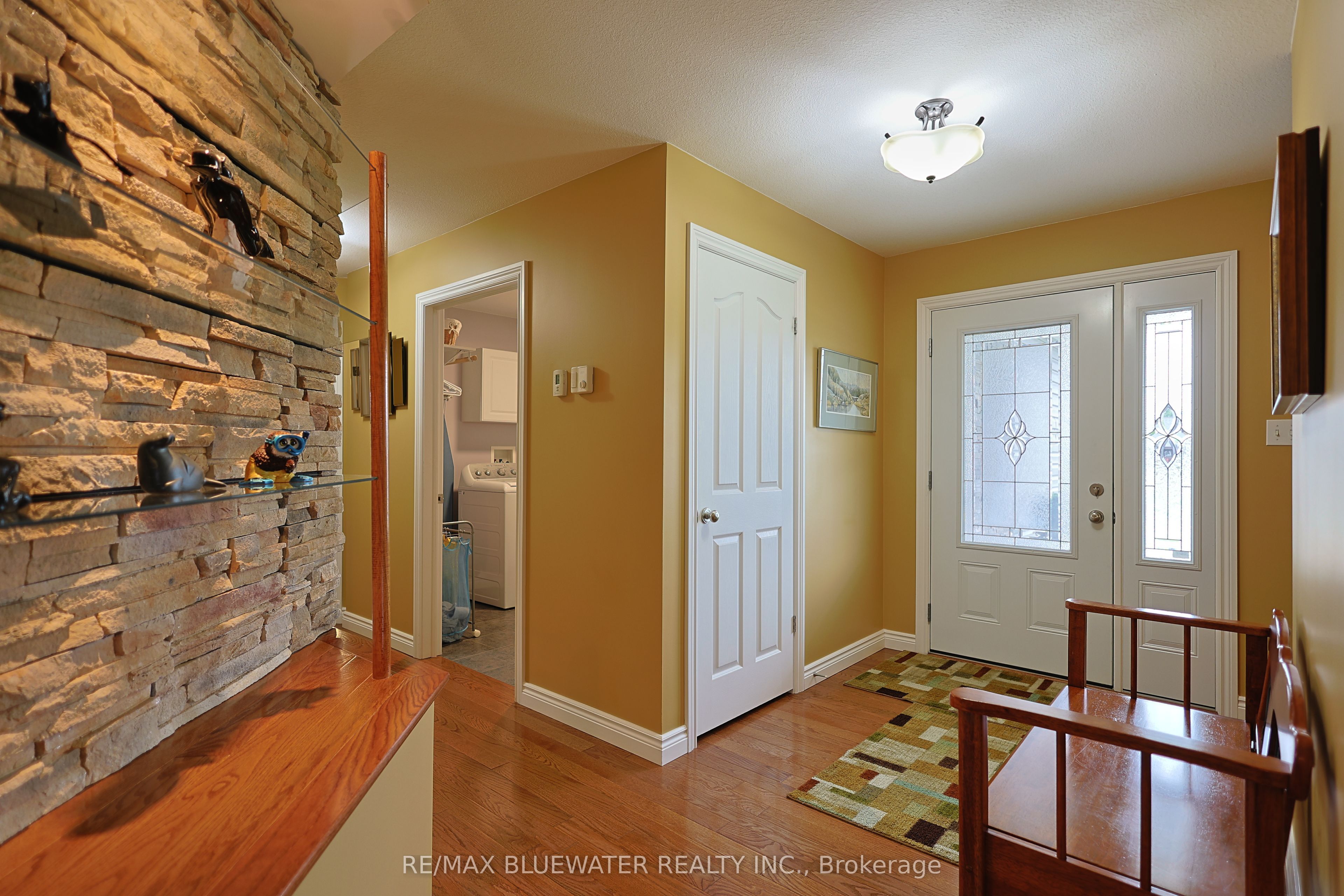 71837 Sunridge Crescent Property Photo 10