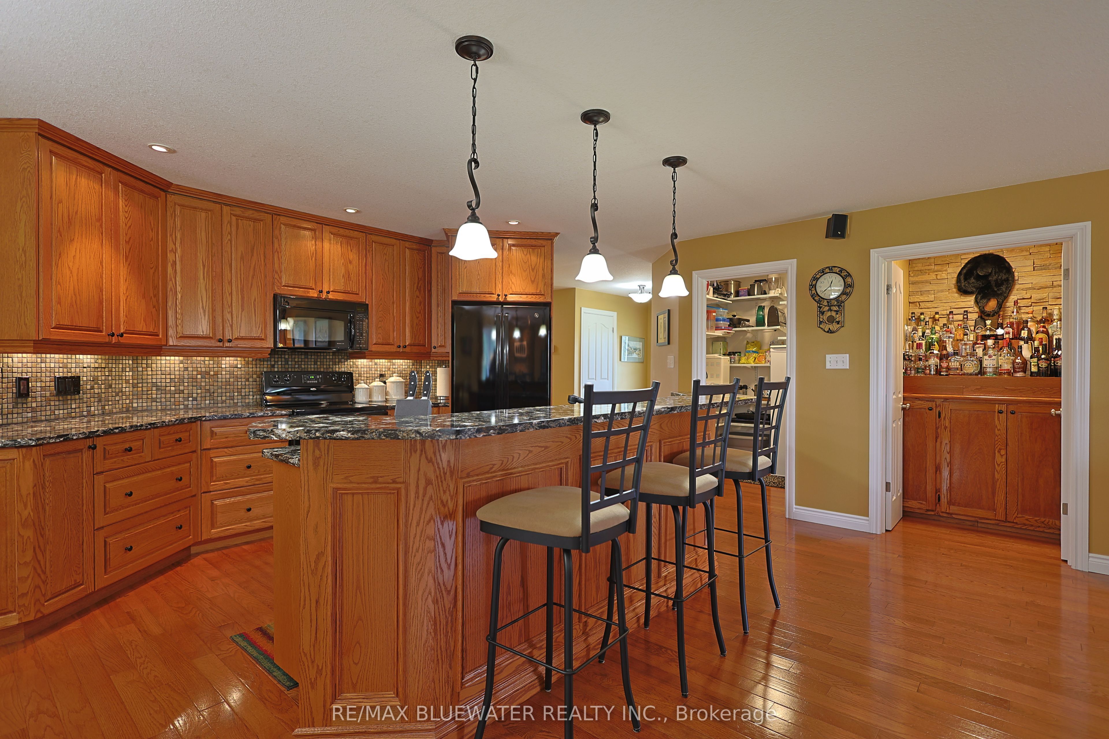 71837 Sunridge Crescent Property Photo 15