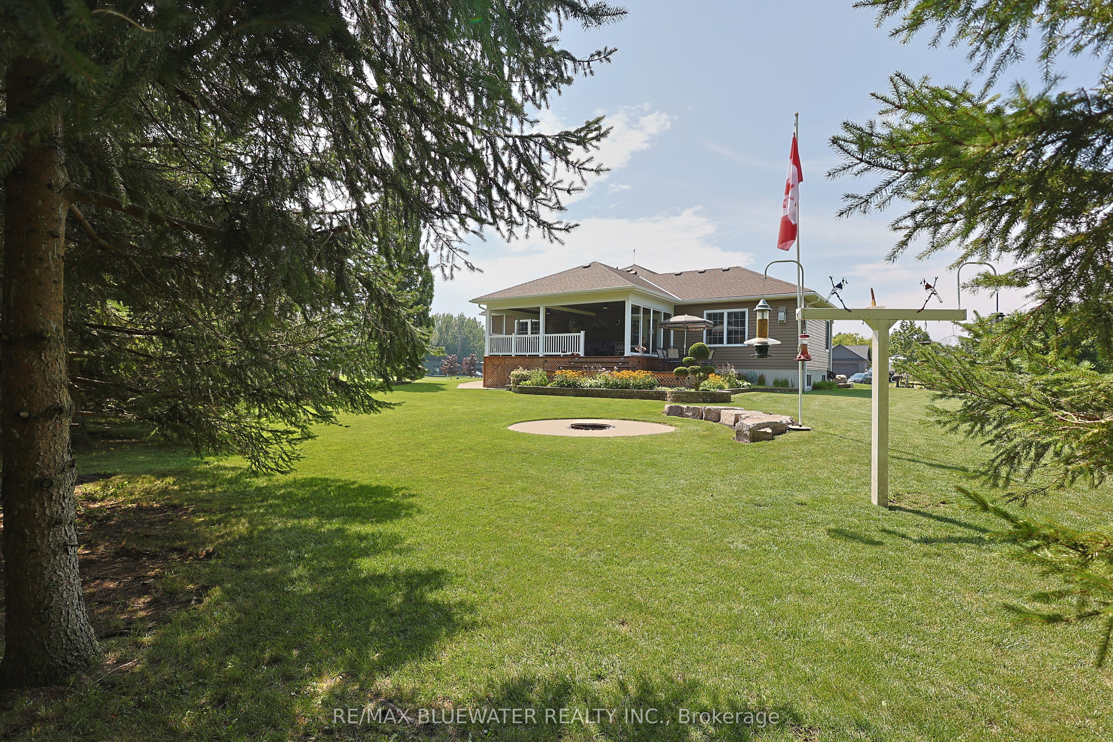 71837 Sunridge Crescent Property Photo 45