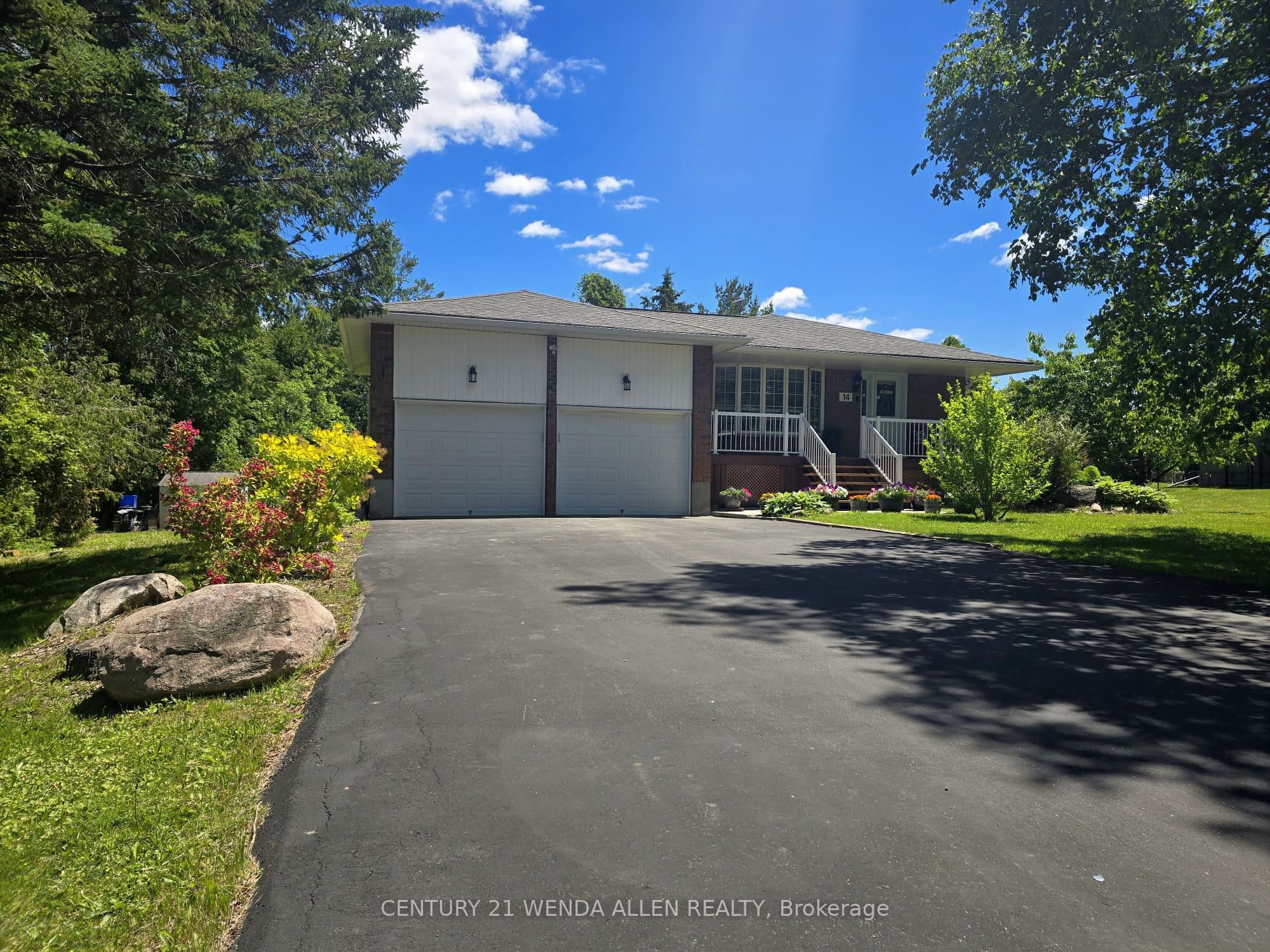 14 Manvers Drive Property Photo 1