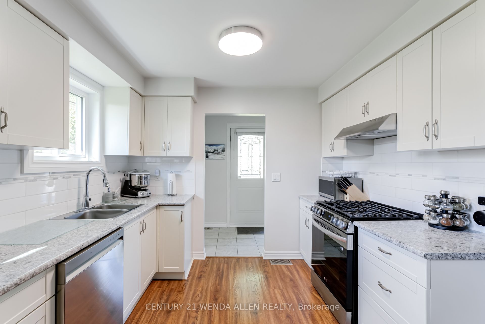 14 Manvers Drive Property Photo 19