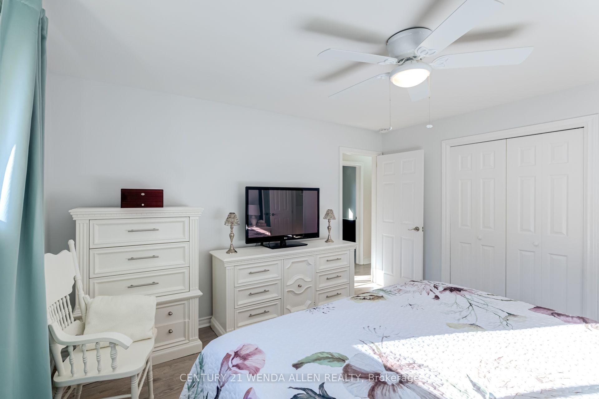 14 Manvers Drive Property Photo 23