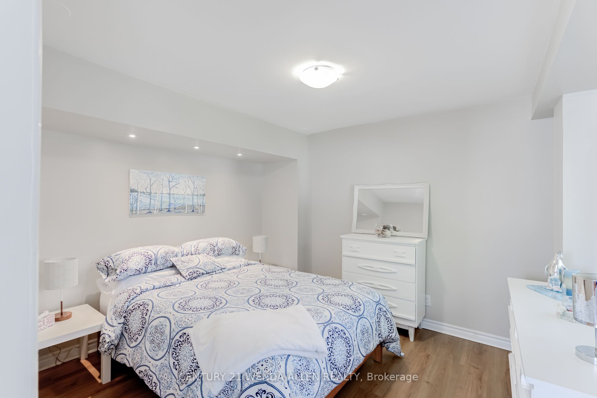 14 Manvers Drive Property Photo 38