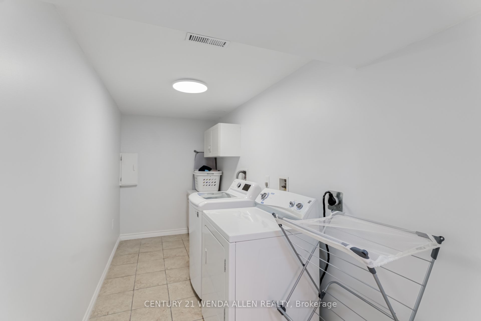 14 Manvers Drive Property Photo 44