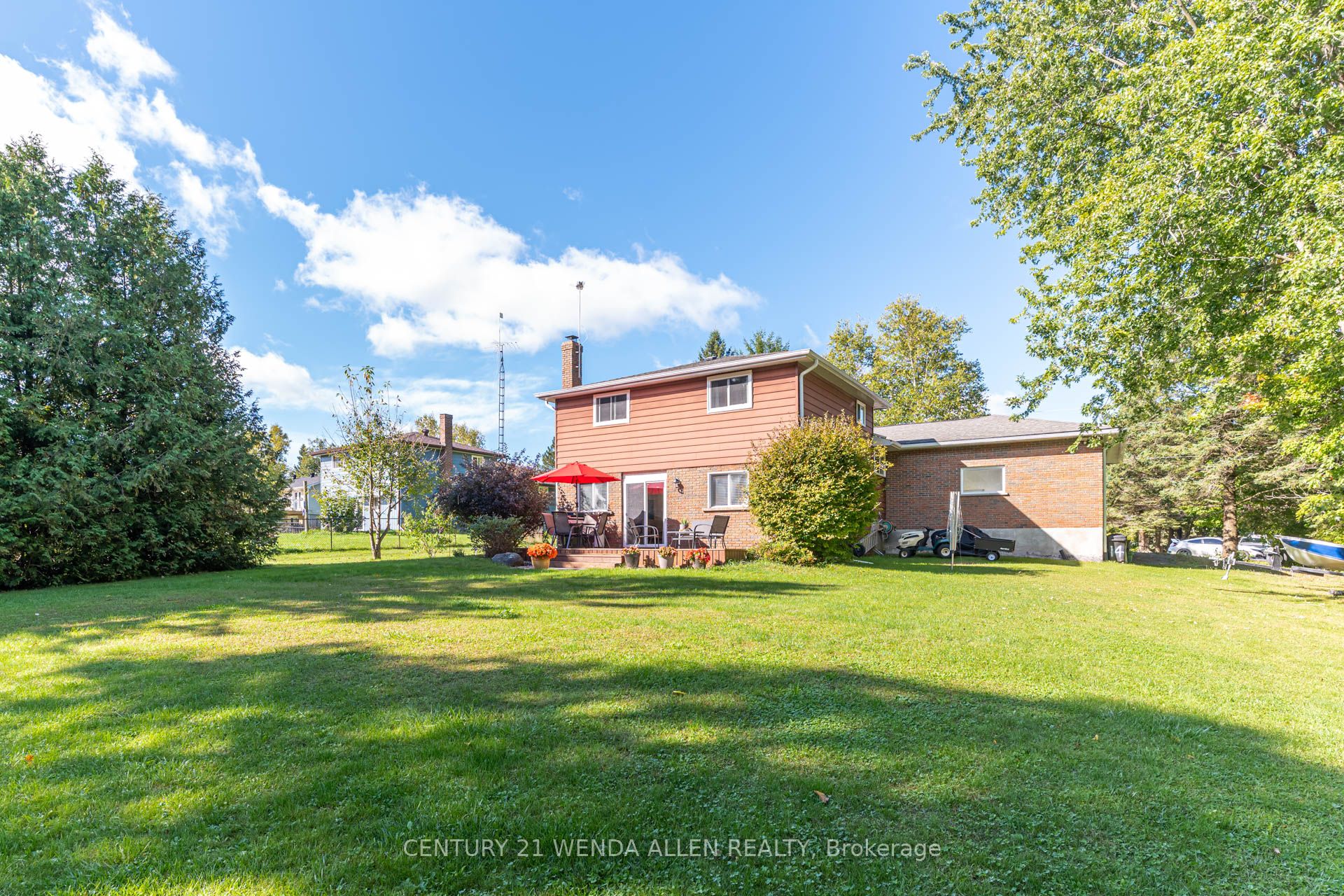 14 Manvers Drive Property Photo 48