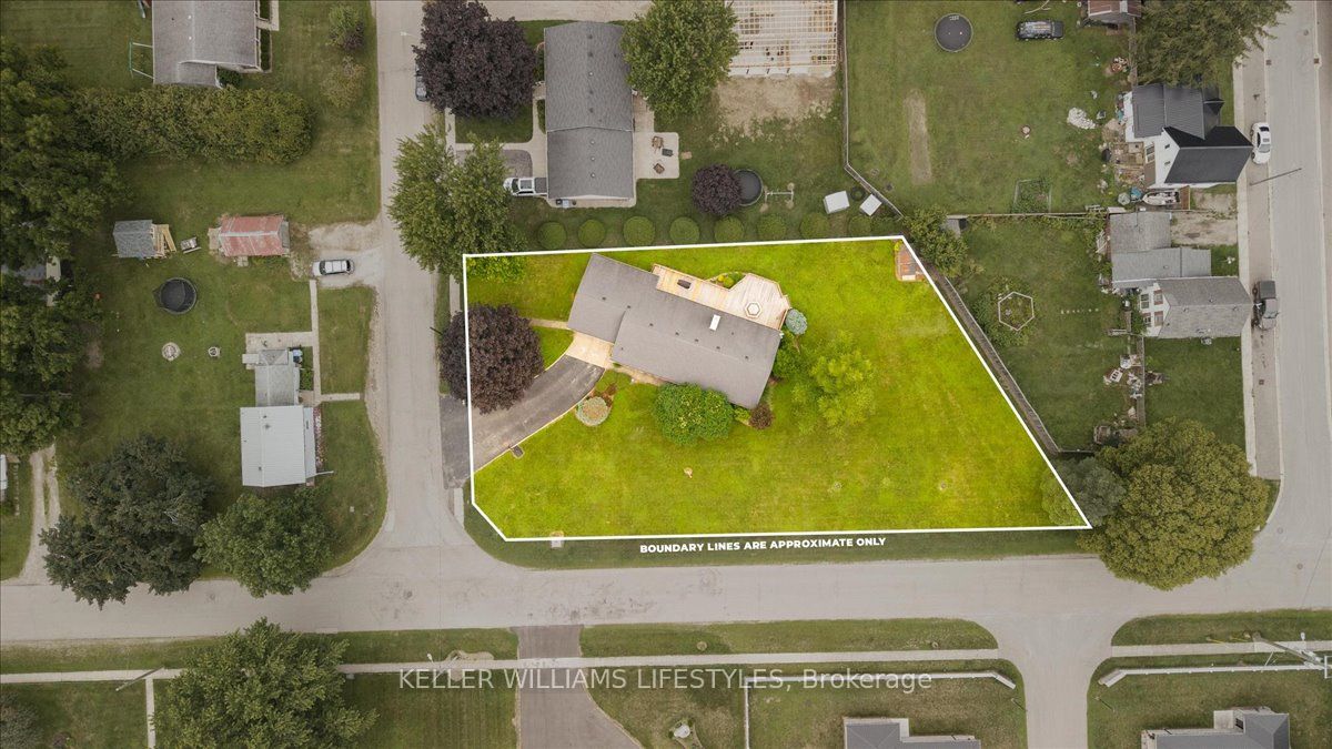 8066 Railroad Line Property Photo 38