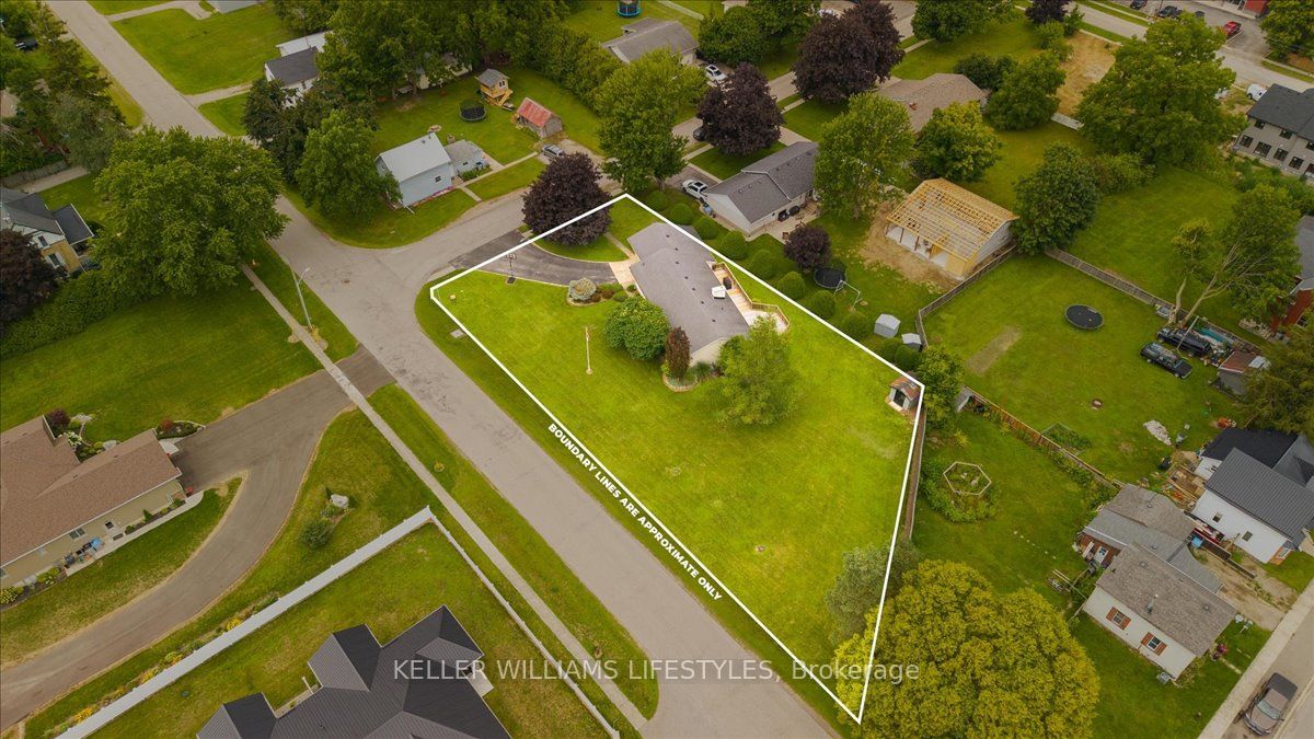 8066 Railroad Line Property Photo 40