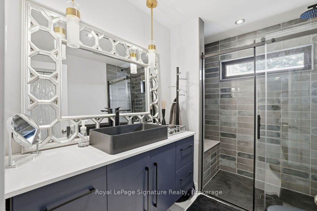 194552 13 Grey Road Property Photo 9