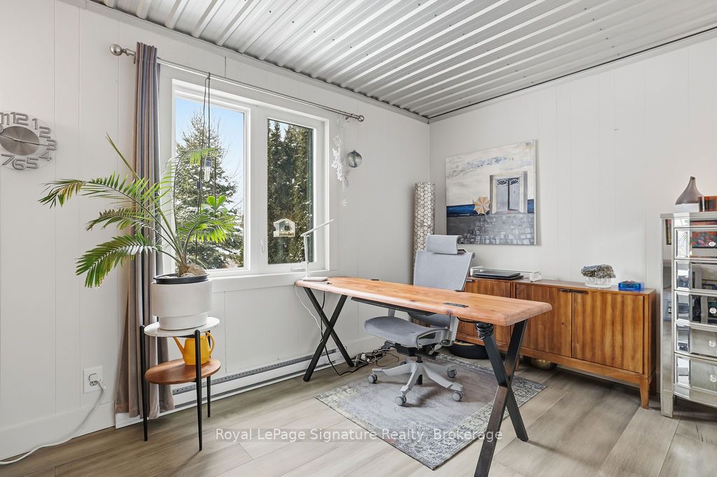194552 13 Grey Road Property Photo 10