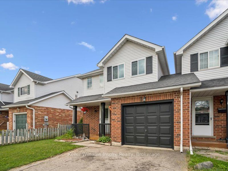 161 Tait Crescent Property Photo 2