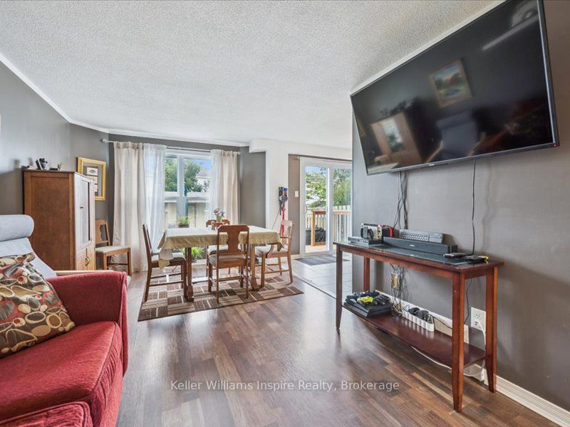 161 Tait Crescent Property Photo 17