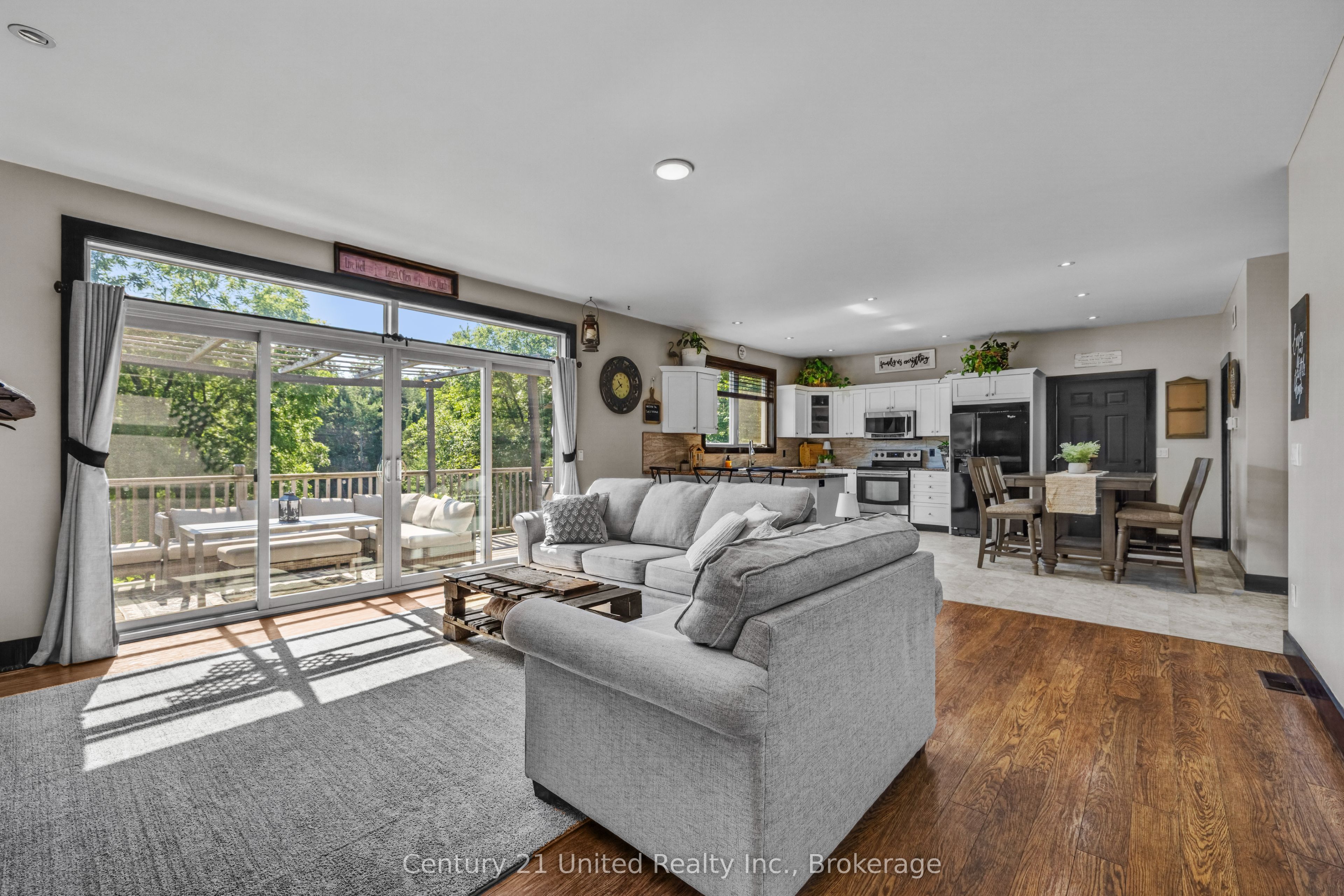 9015 Highway 28 Property Photo 16