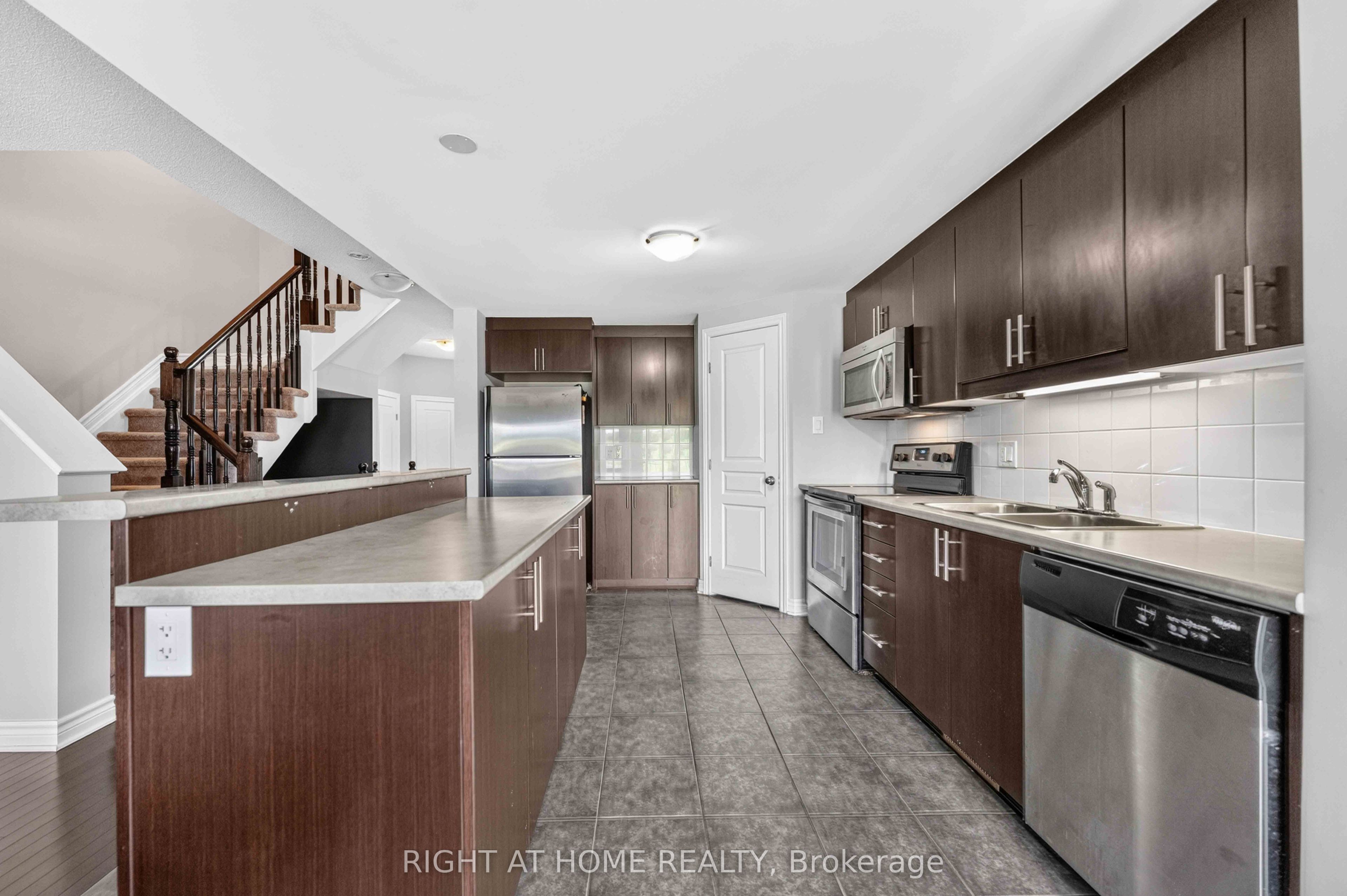 490 Barrick Hill Road Property Photo 11