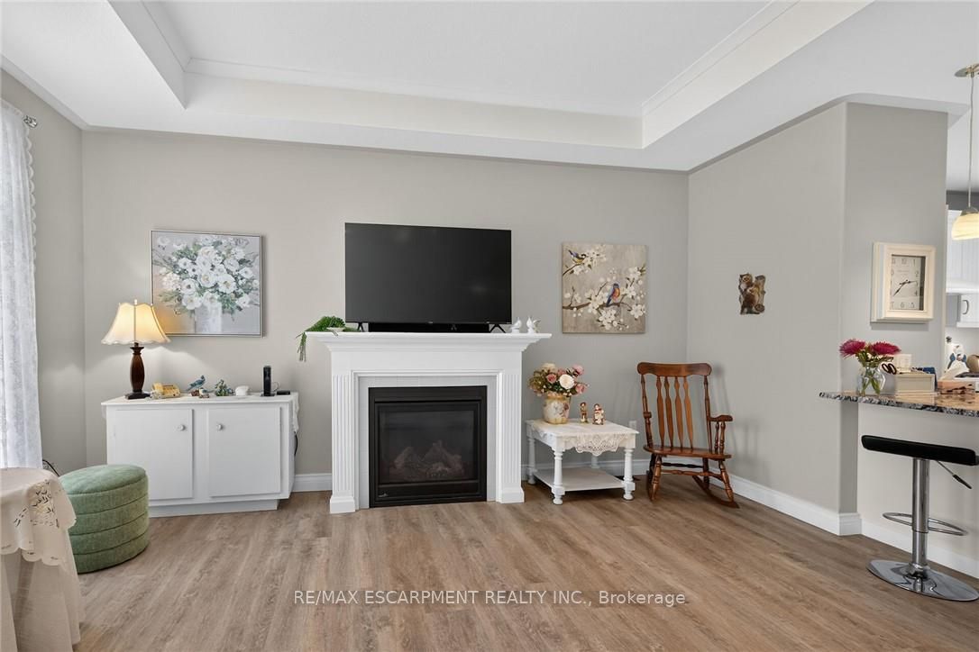 26 Stonebridge Place Property Photo 8
