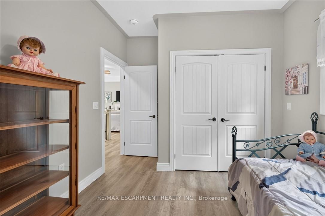 26 Stonebridge Place Property Photo 27
