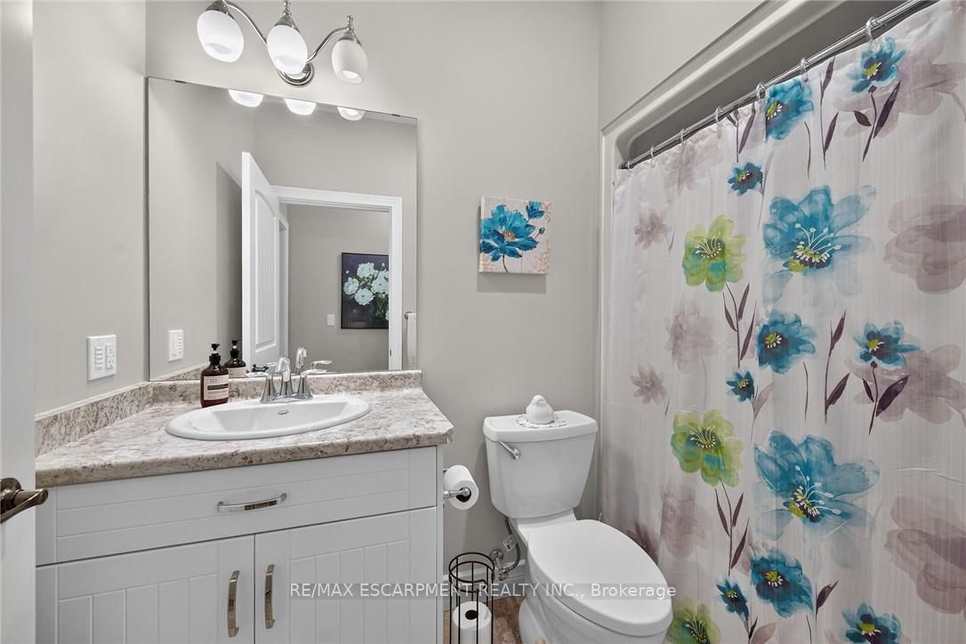 26 Stonebridge Place Property Photo 28