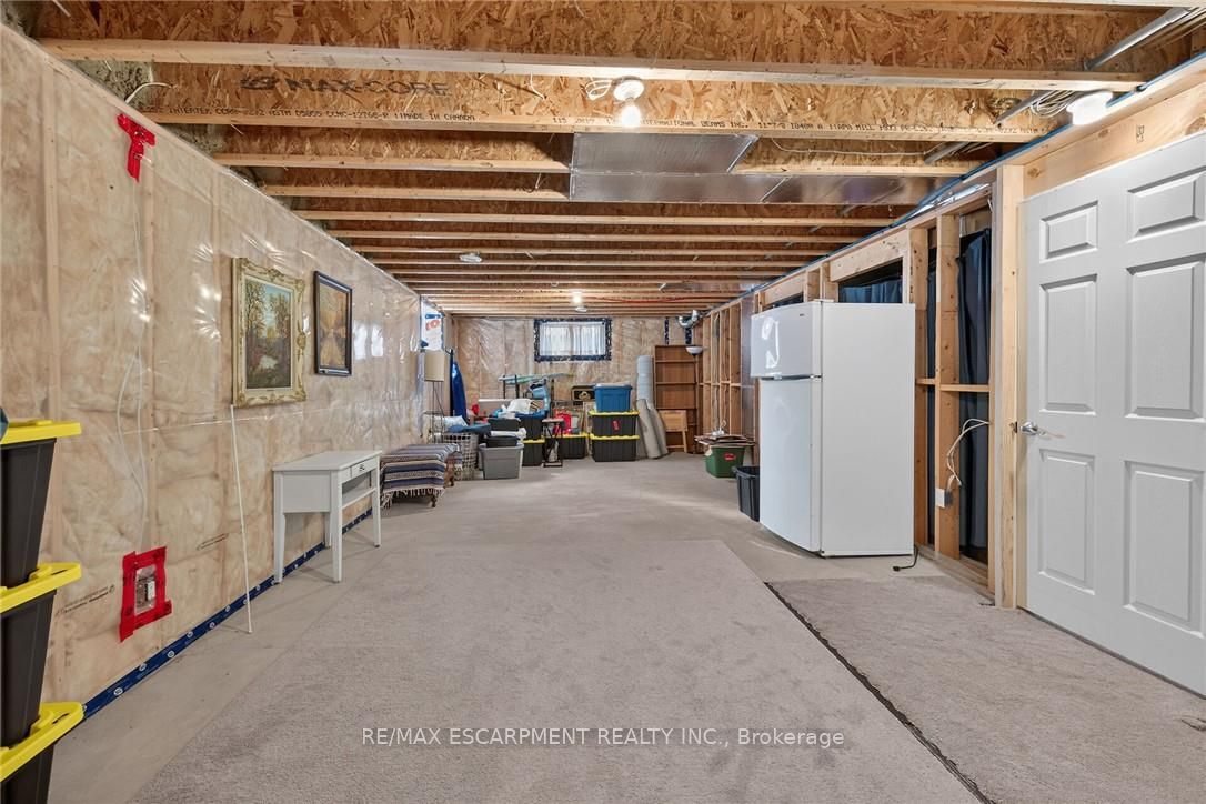 26 Stonebridge Place Property Photo 34