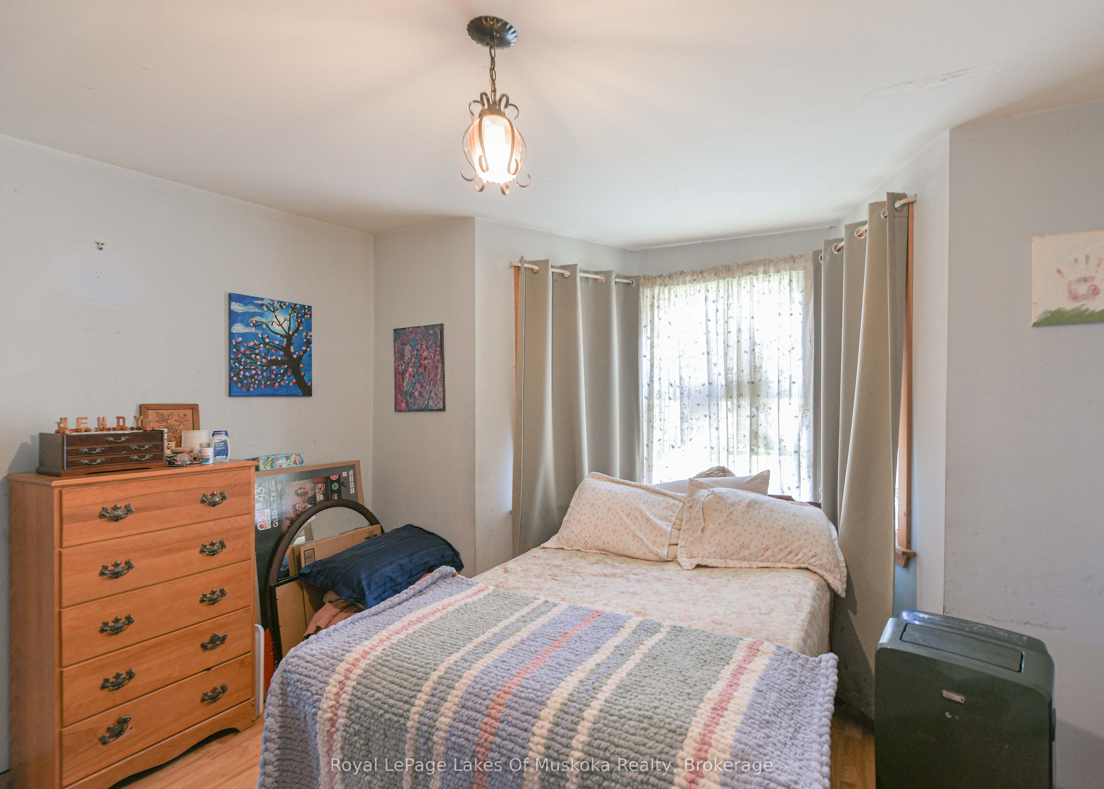 34 Young Street Property Photo 15
