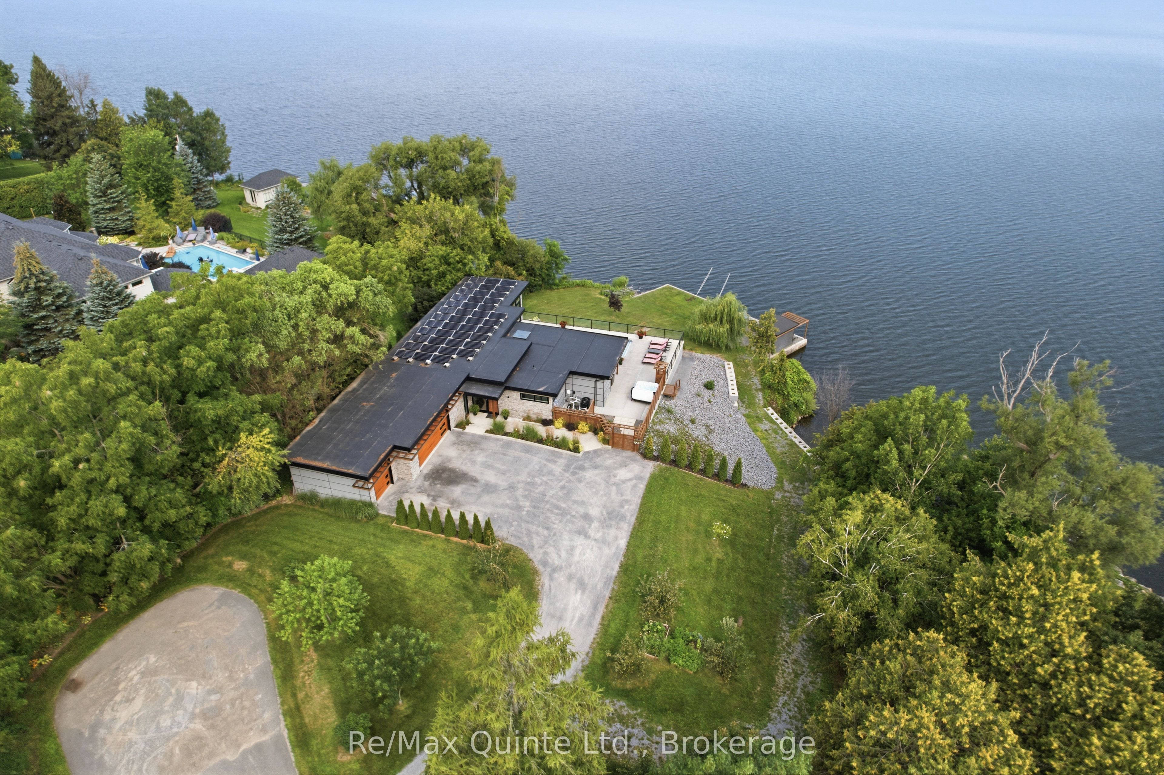 8 Bayview Point Road Property Photo 7