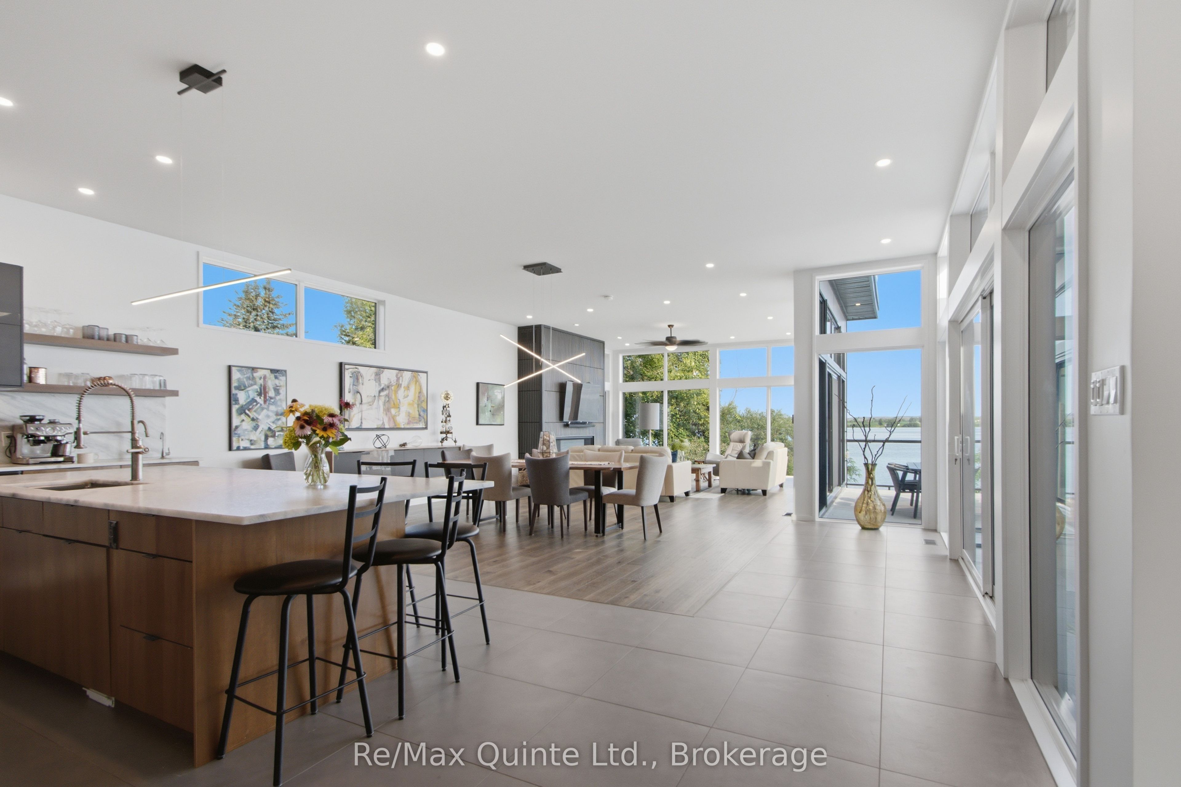 8 Bayview Point Road Property Photo 11