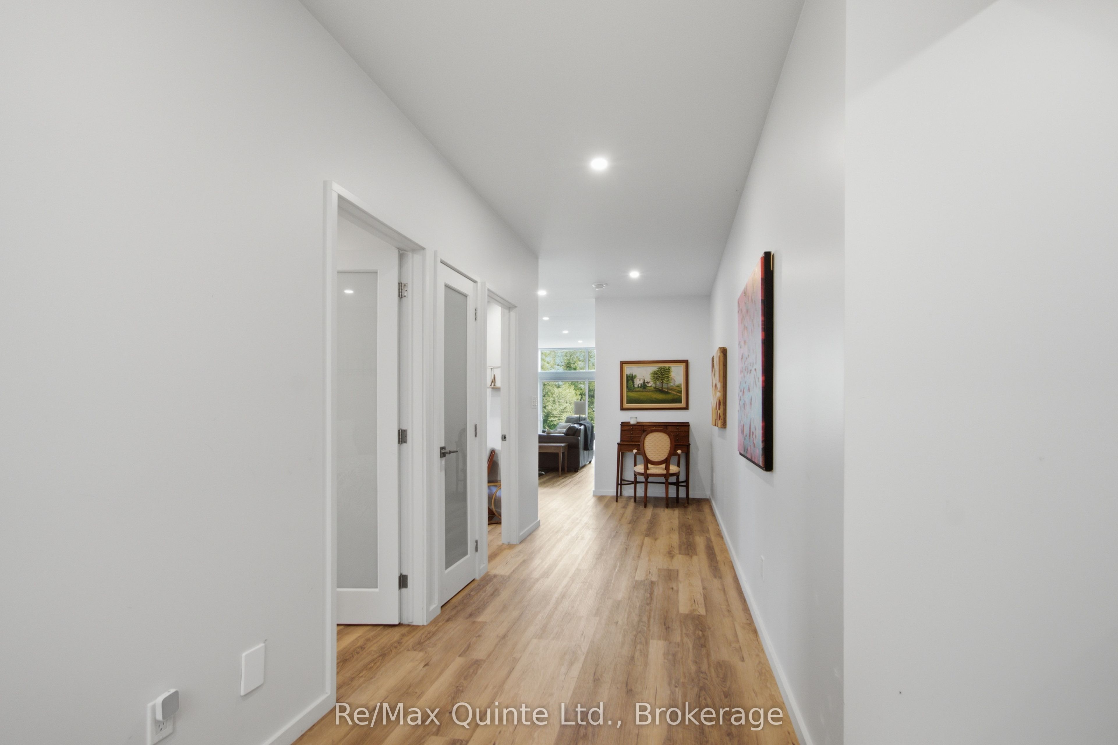 8 Bayview Point Road Property Photo 32