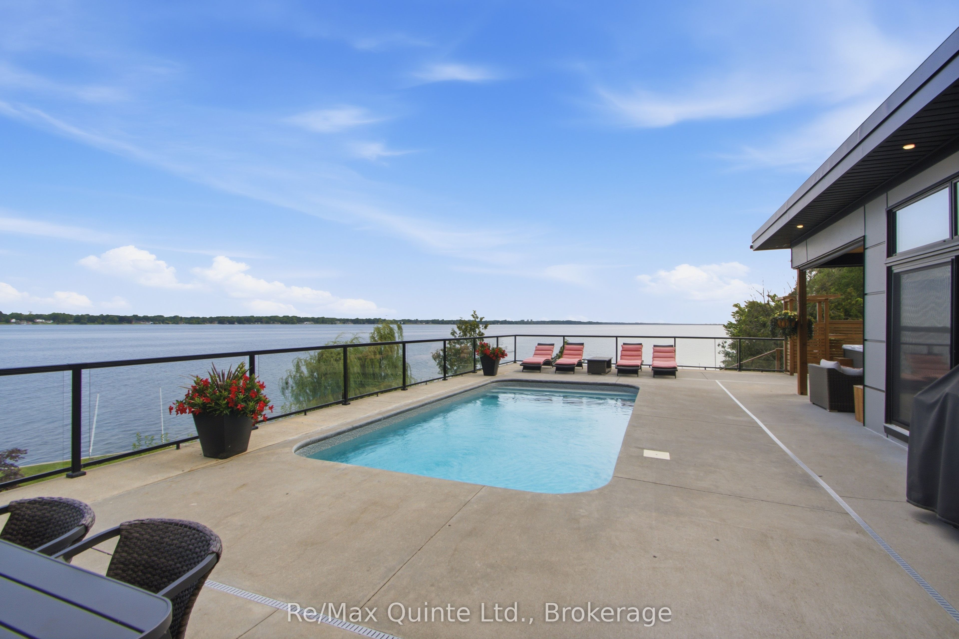 8 Bayview Point Road Property Photo 43
