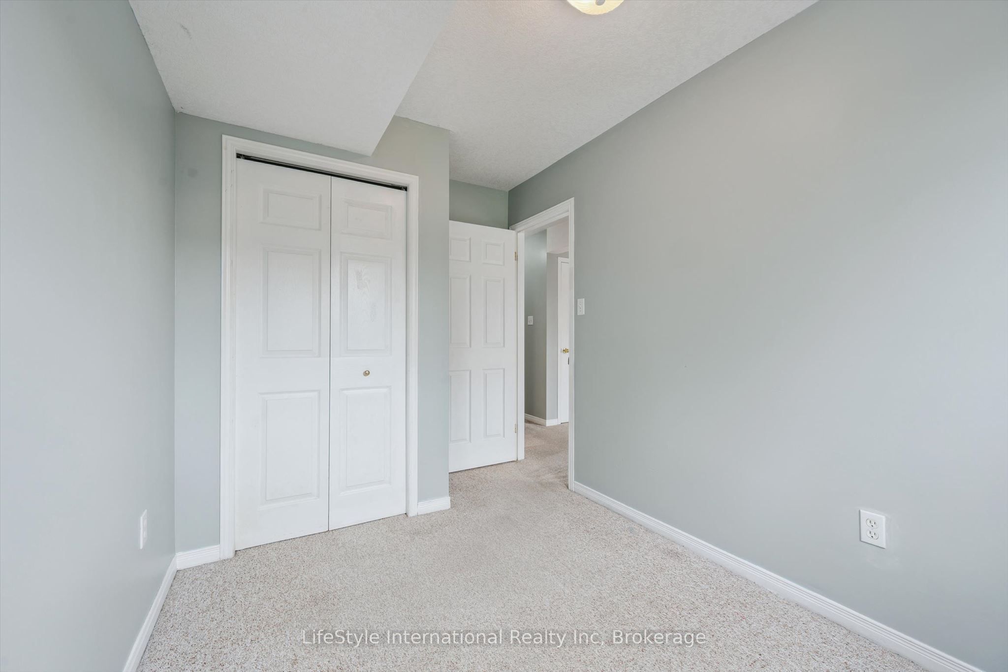 193 Deerpath Drive Property Photo 22