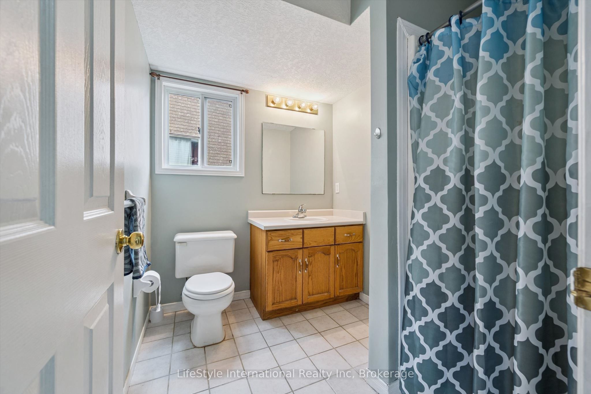 193 Deerpath Drive Property Photo 23