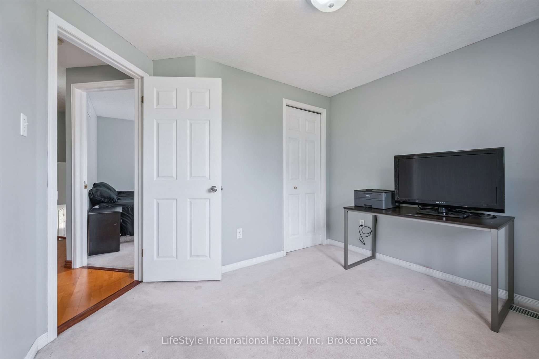 193 Deerpath Drive Property Photo 24