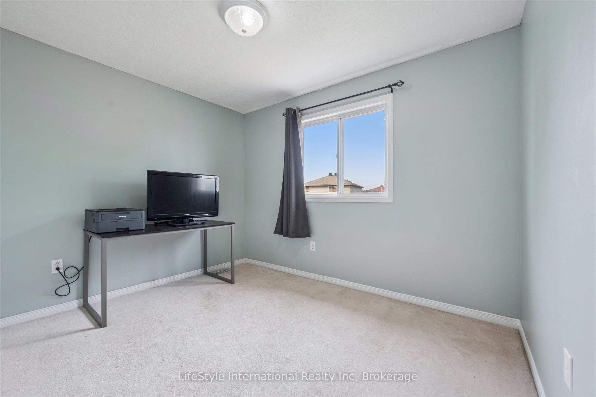 193 Deerpath Drive Property Photo 25