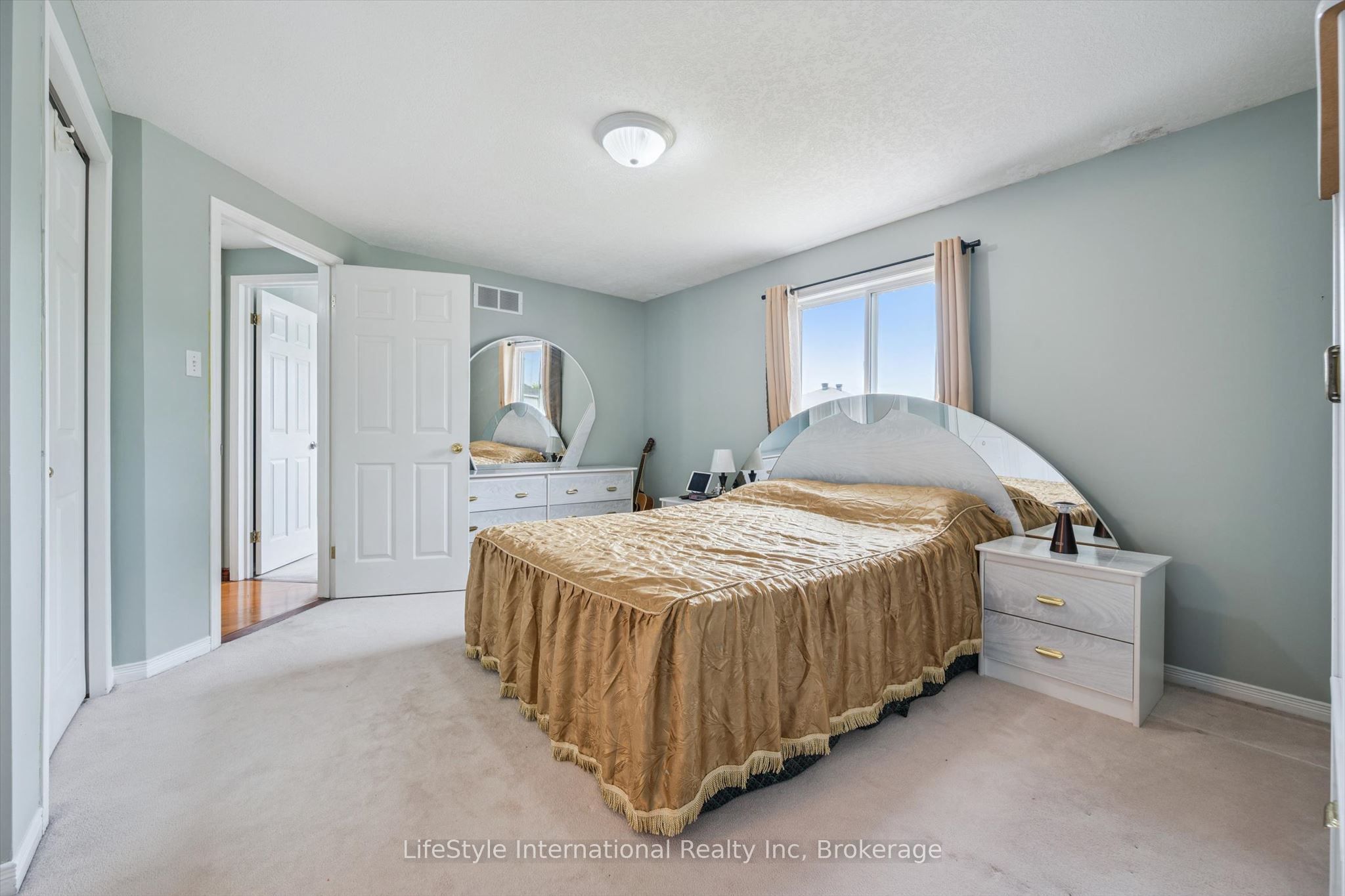 193 Deerpath Drive Property Photo 28