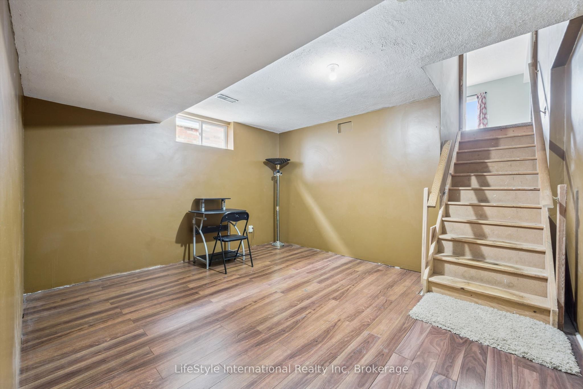 193 Deerpath Drive Property Photo 32