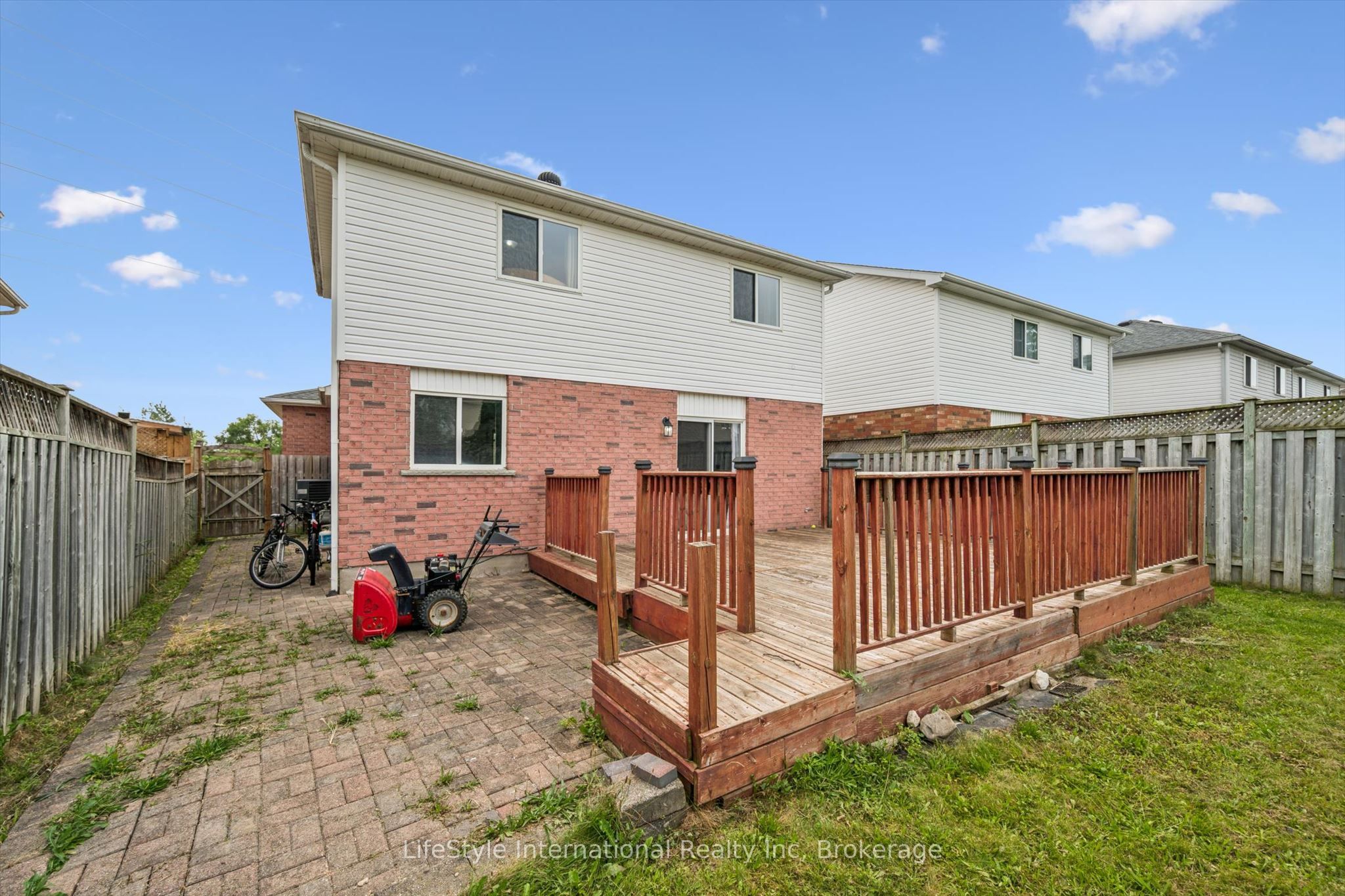 193 Deerpath Drive Property Photo 38