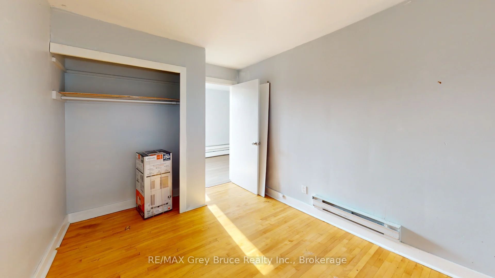 844 2nd Avenue E 4 Property Photo 4