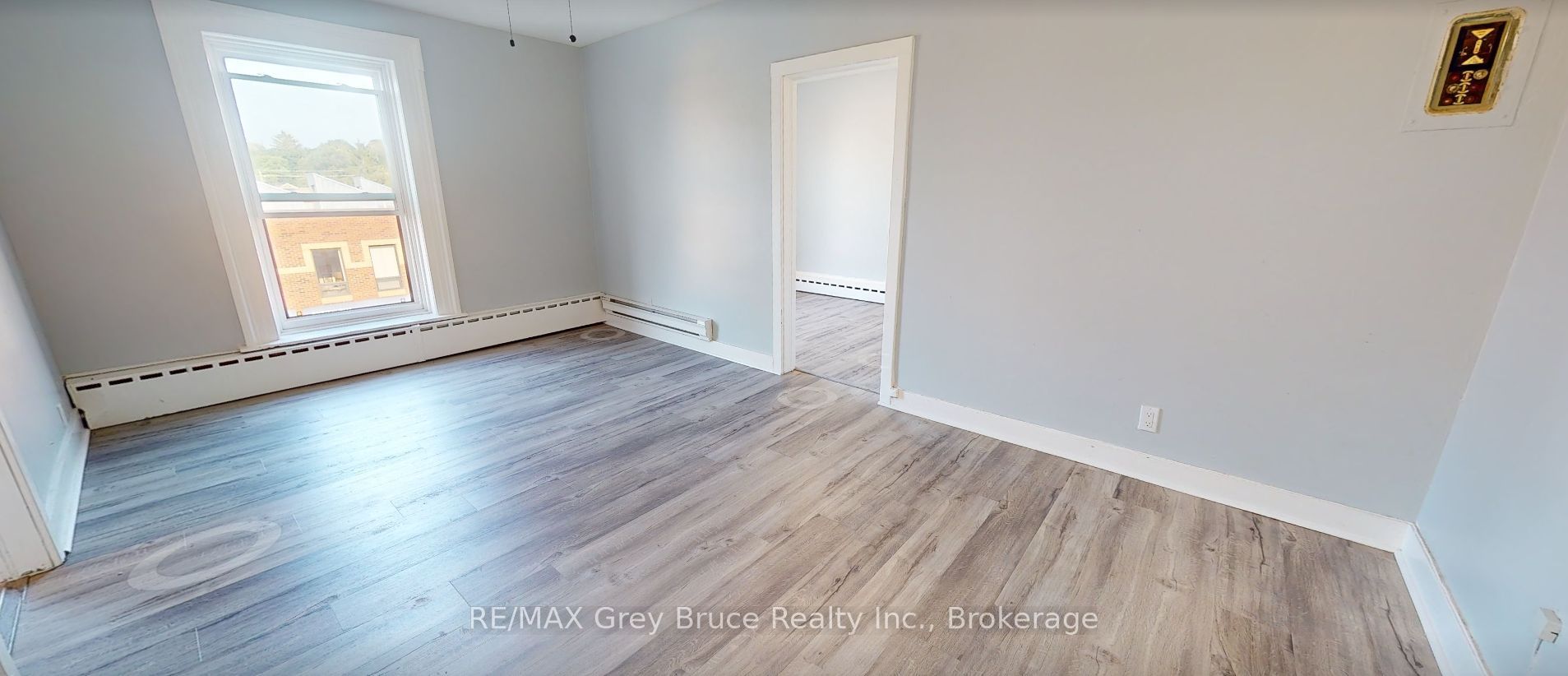 844 2nd Avenue E 6 Property Photo 2