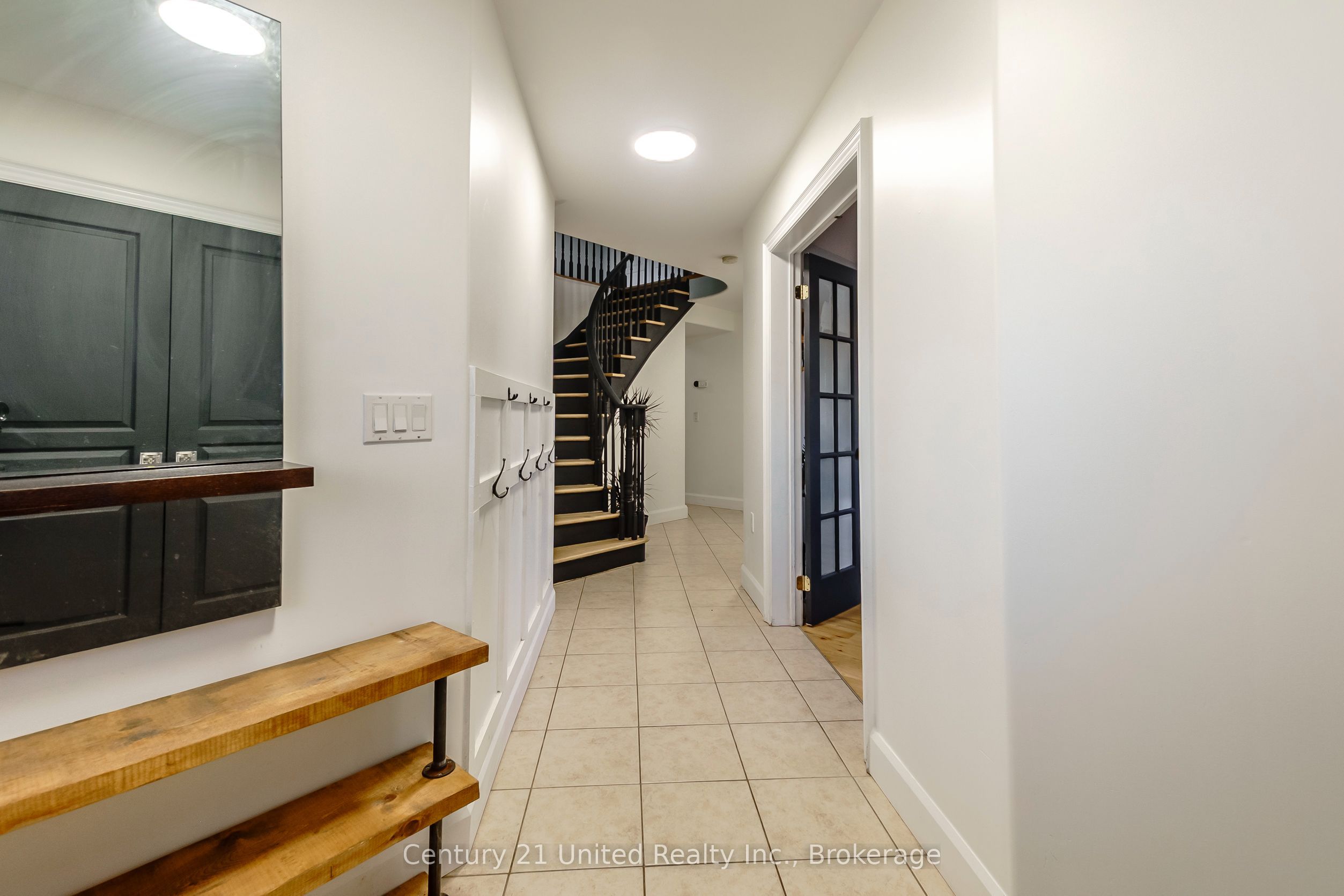 810 Hargrove Trail Property Photo 3