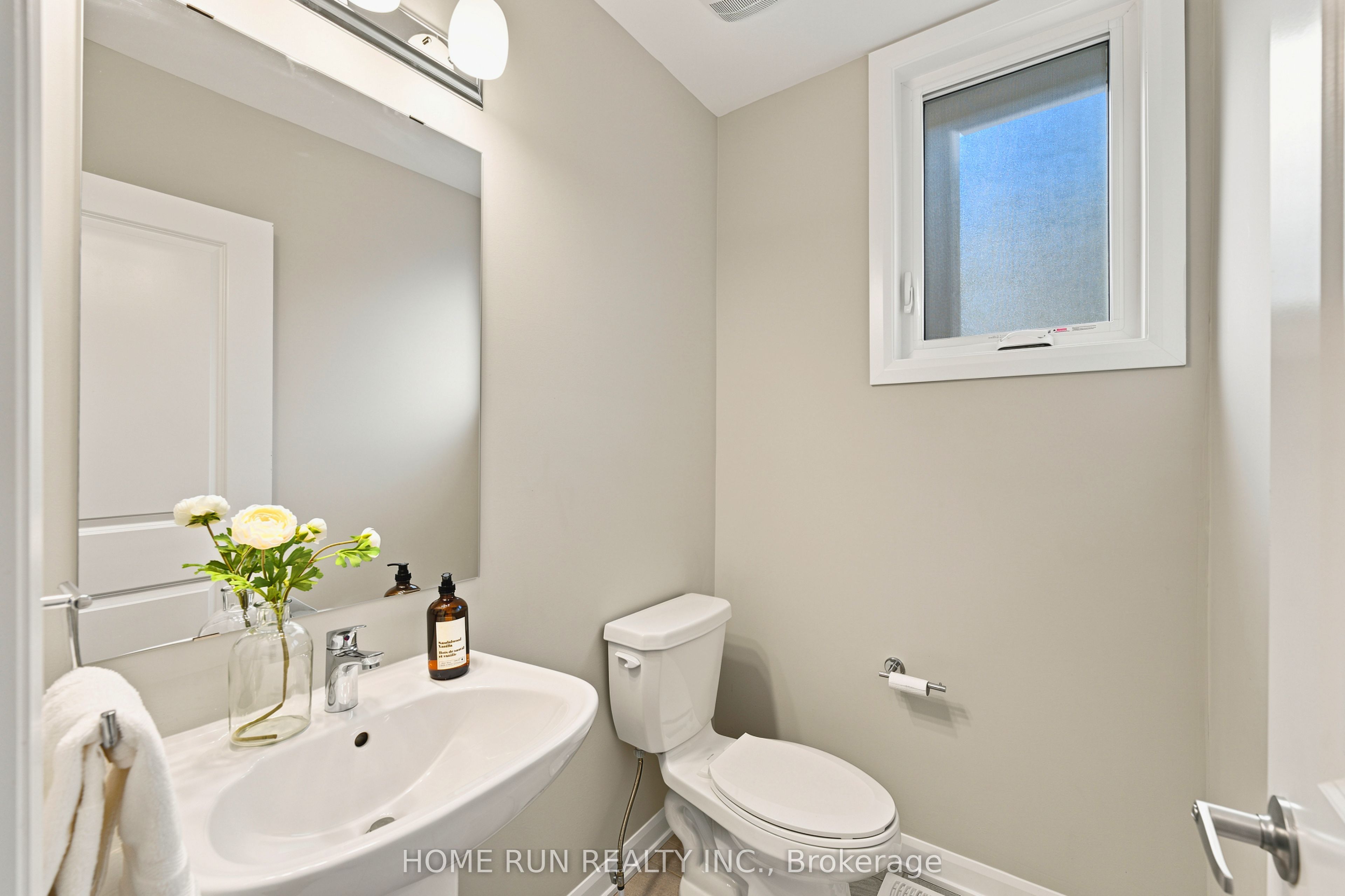 568 Lilith Street Property Photo 19