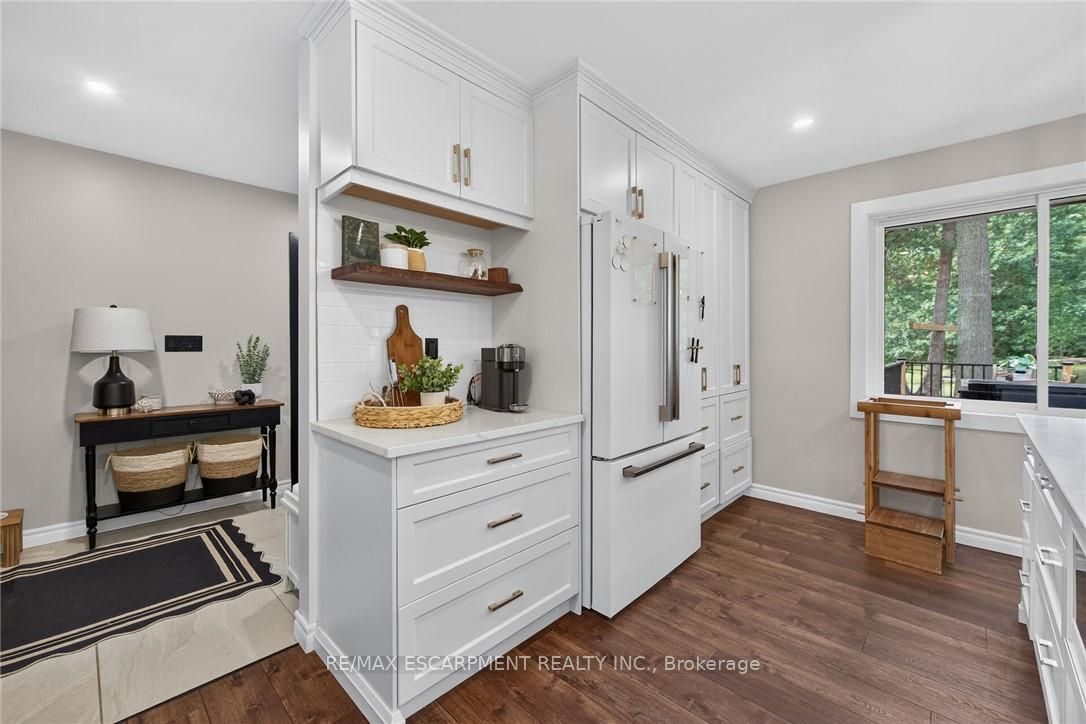 7079 Rainham Road Property Photo 12