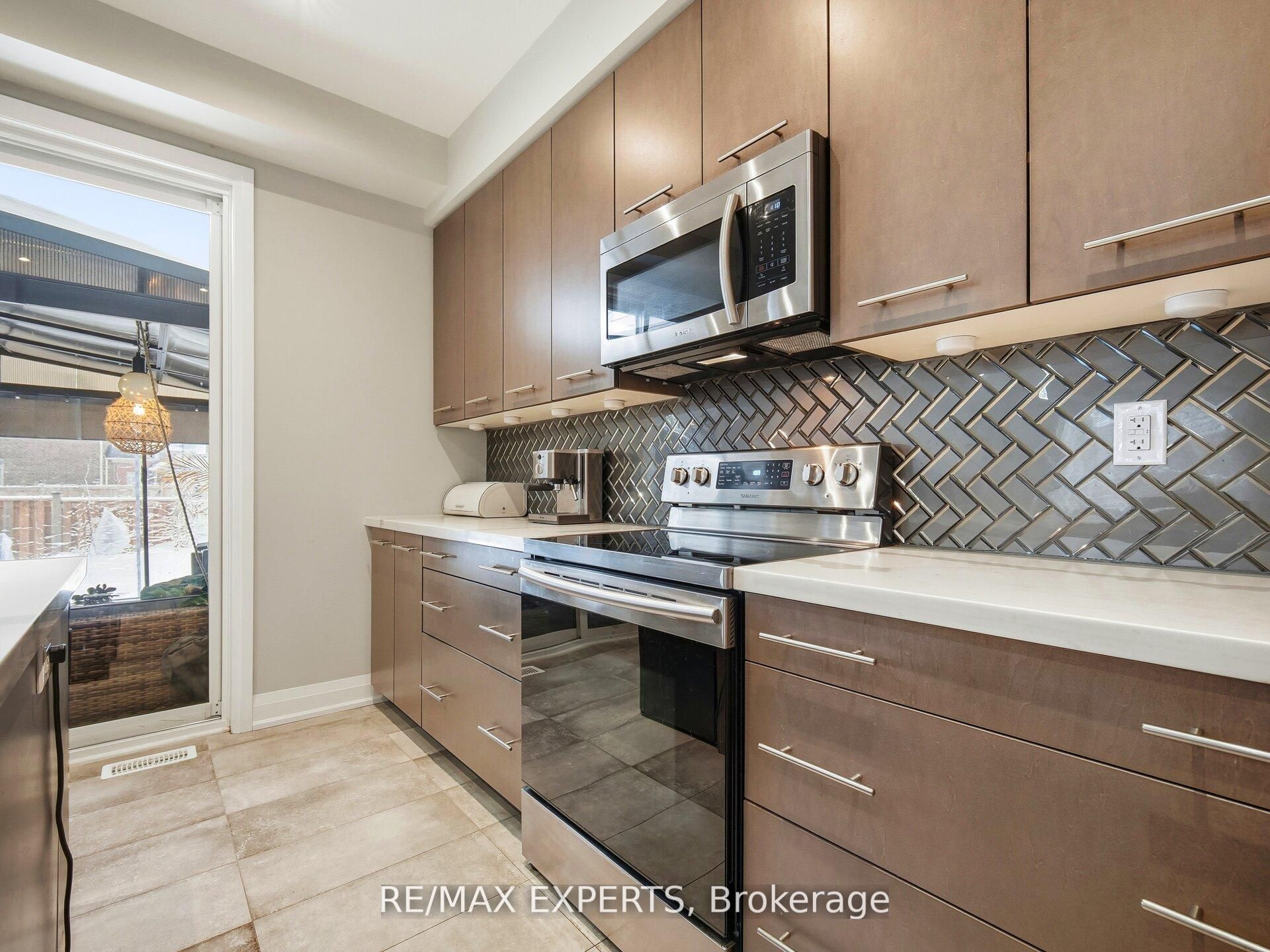 120 Farley Road Property Photo 7